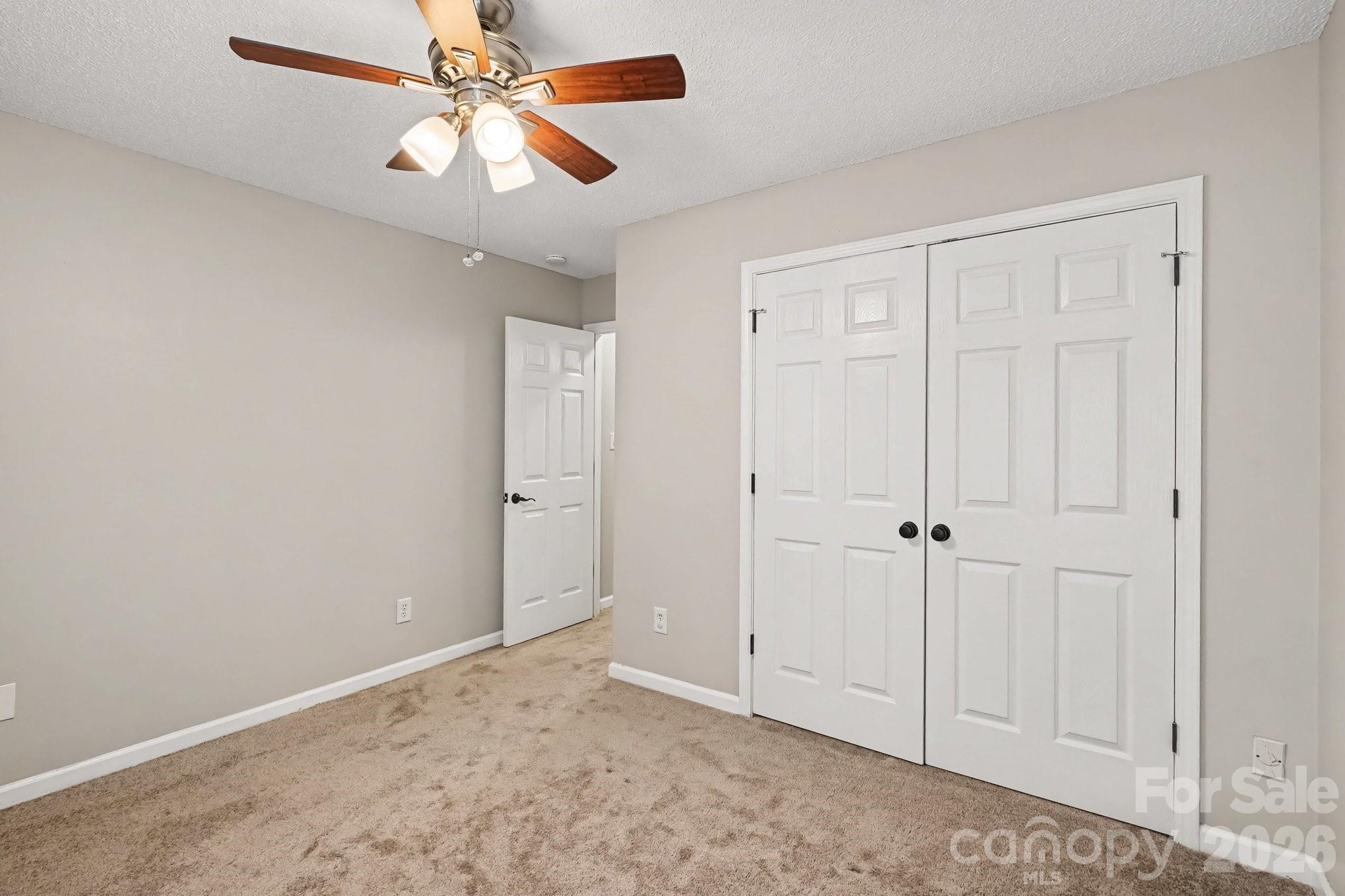 12616 Coral Sunrise Drive — Huntersville