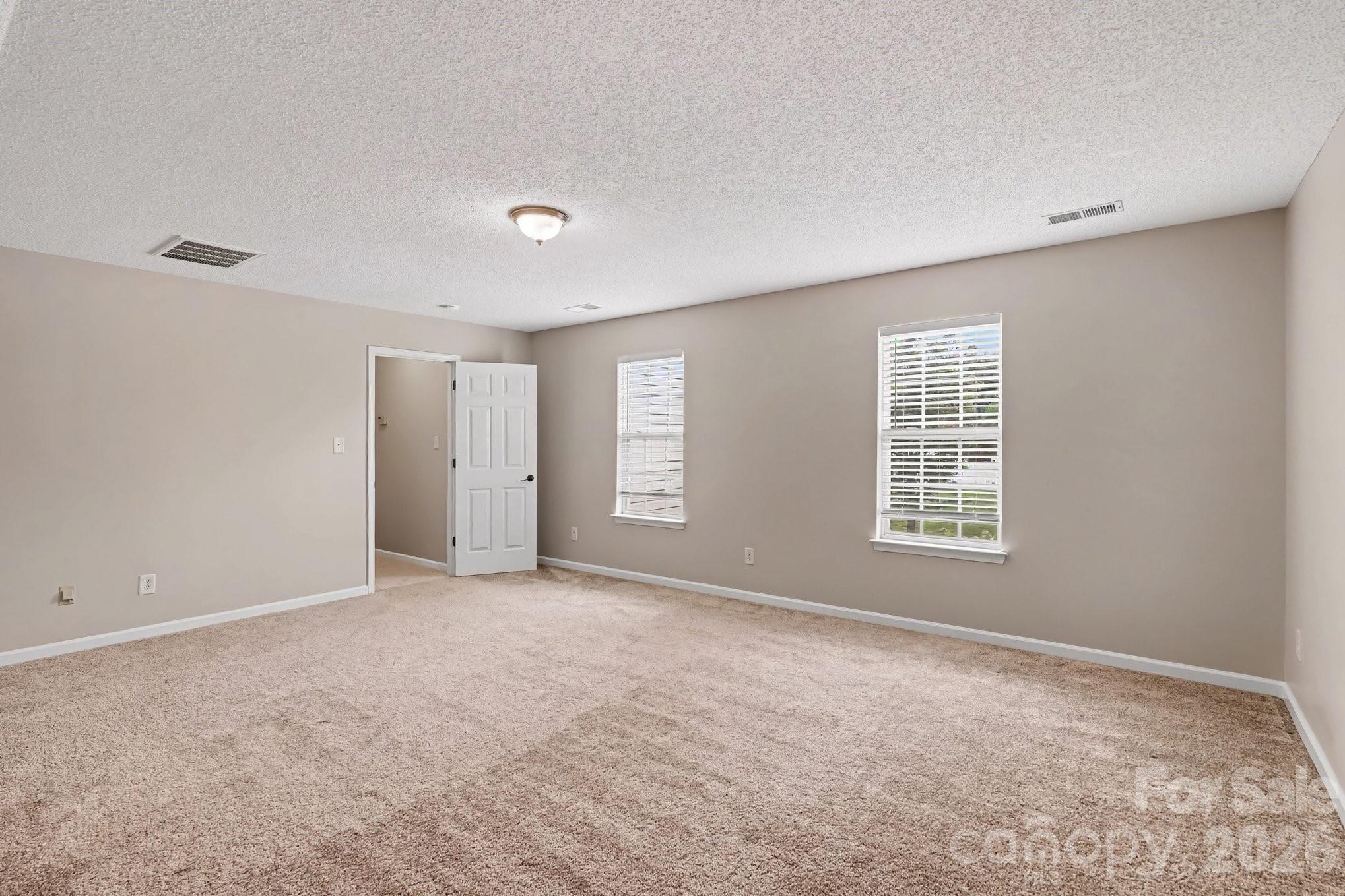 12616 Coral Sunrise Drive — Huntersville