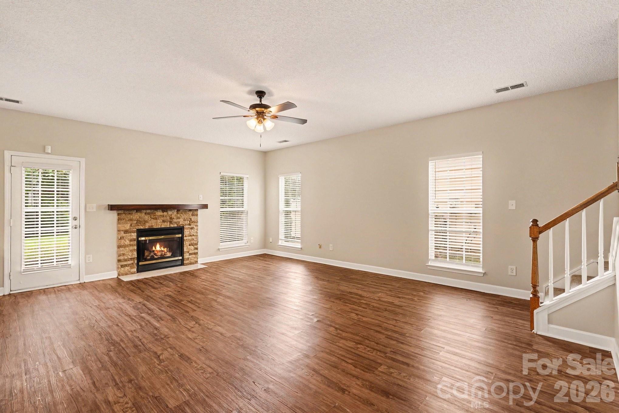 12616 Coral Sunrise Drive — Huntersville