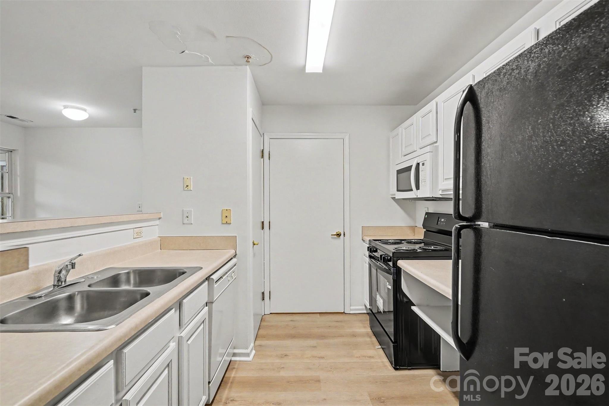9849 Campus Walk Lane #D — Charlotte