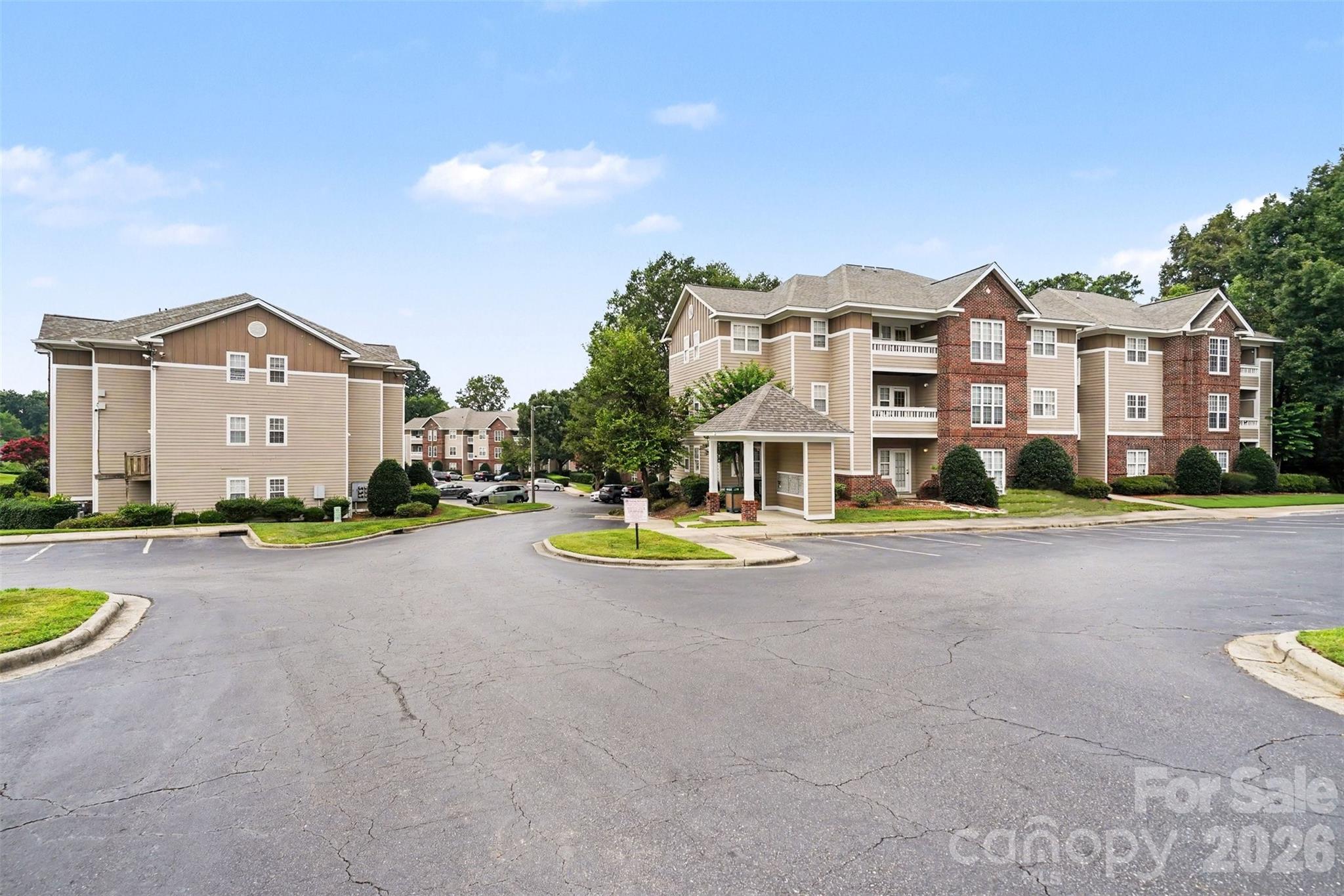 9849 Campus Walk Lane #D — Charlotte