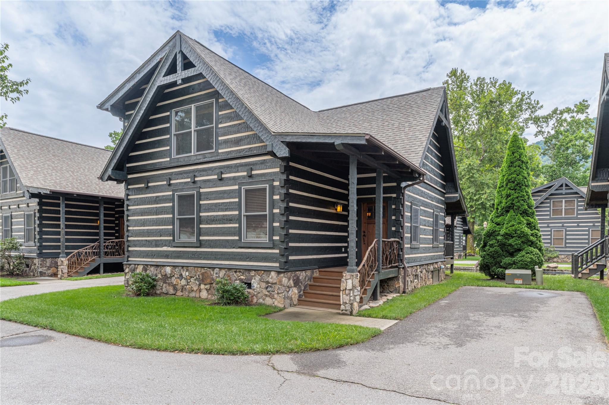 93 Rachels Circle — Maggie Valley