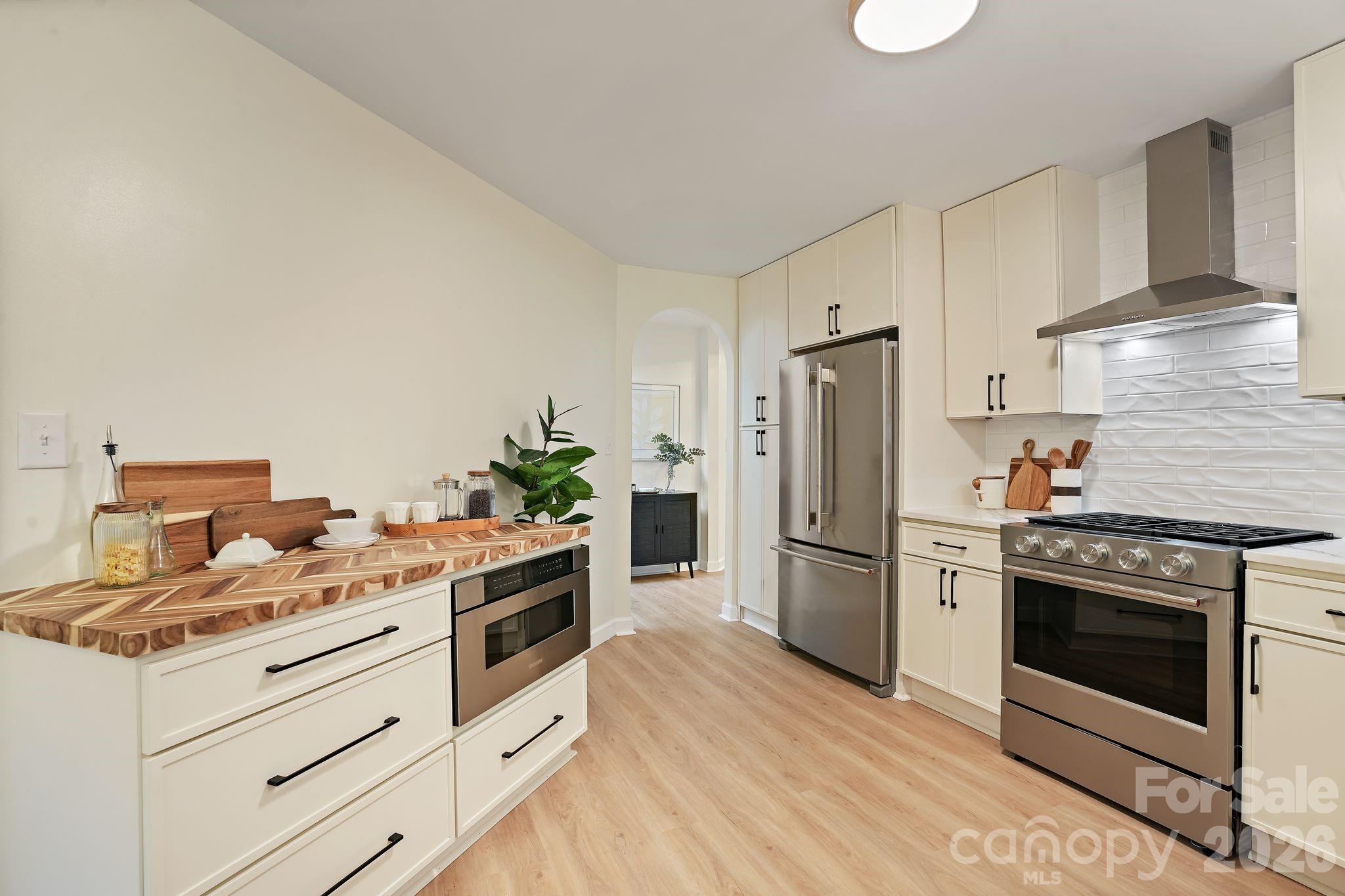 6301 Saddlebrook Court — Charlotte