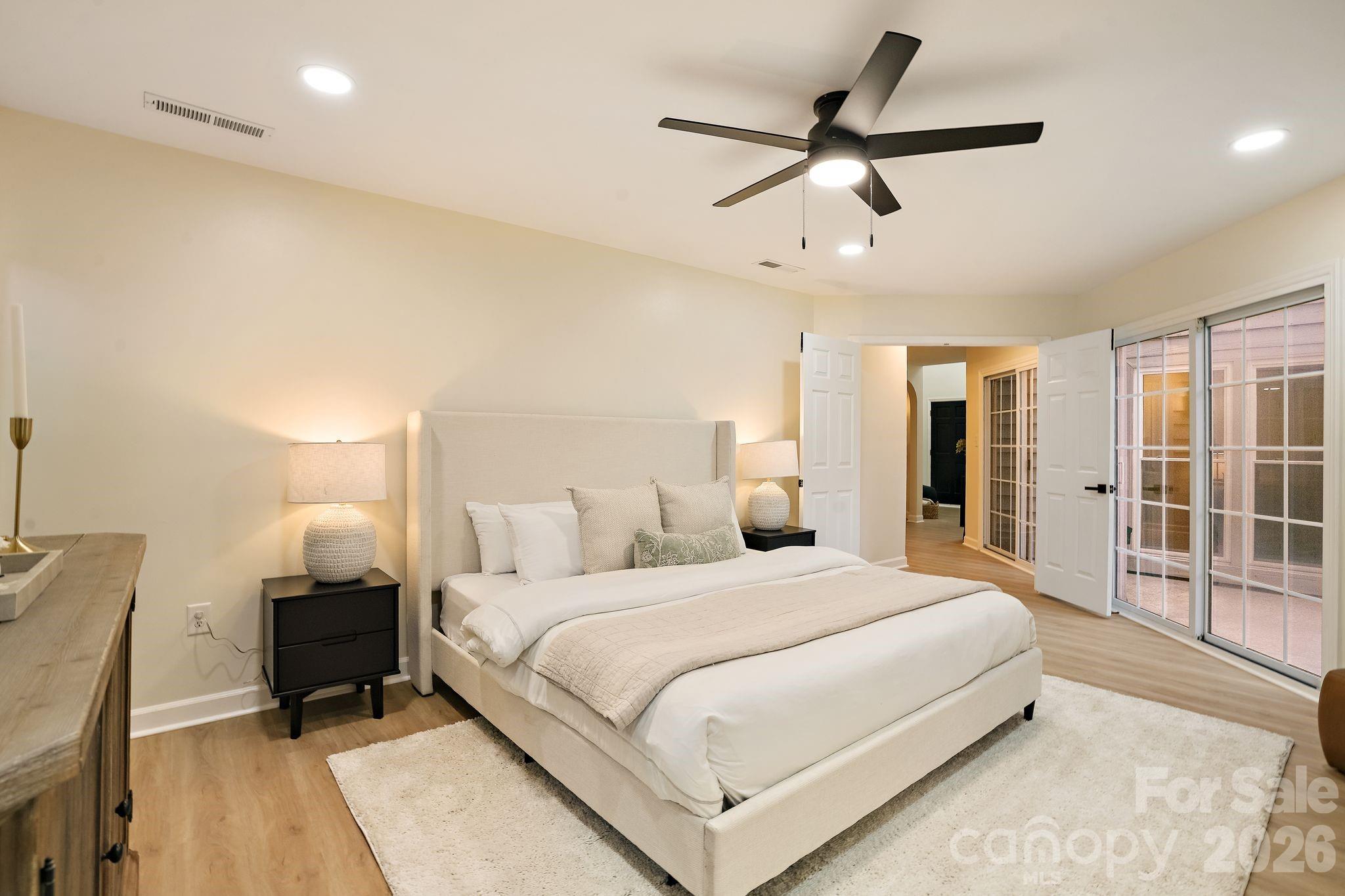6301 Saddlebrook Court — Charlotte