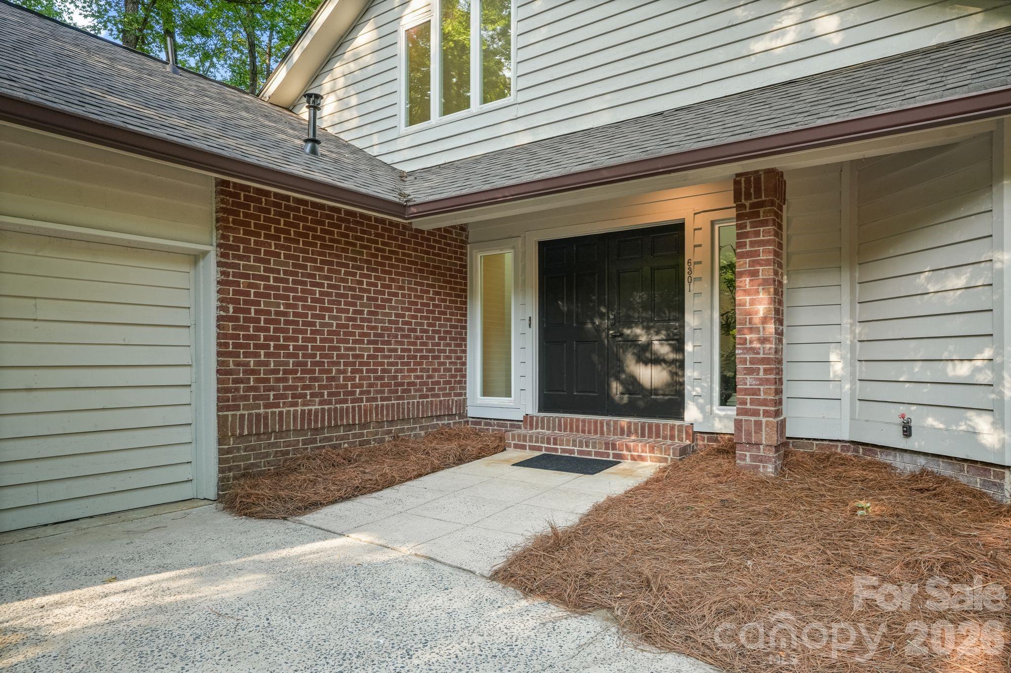 6301 Saddlebrook Court — Charlotte