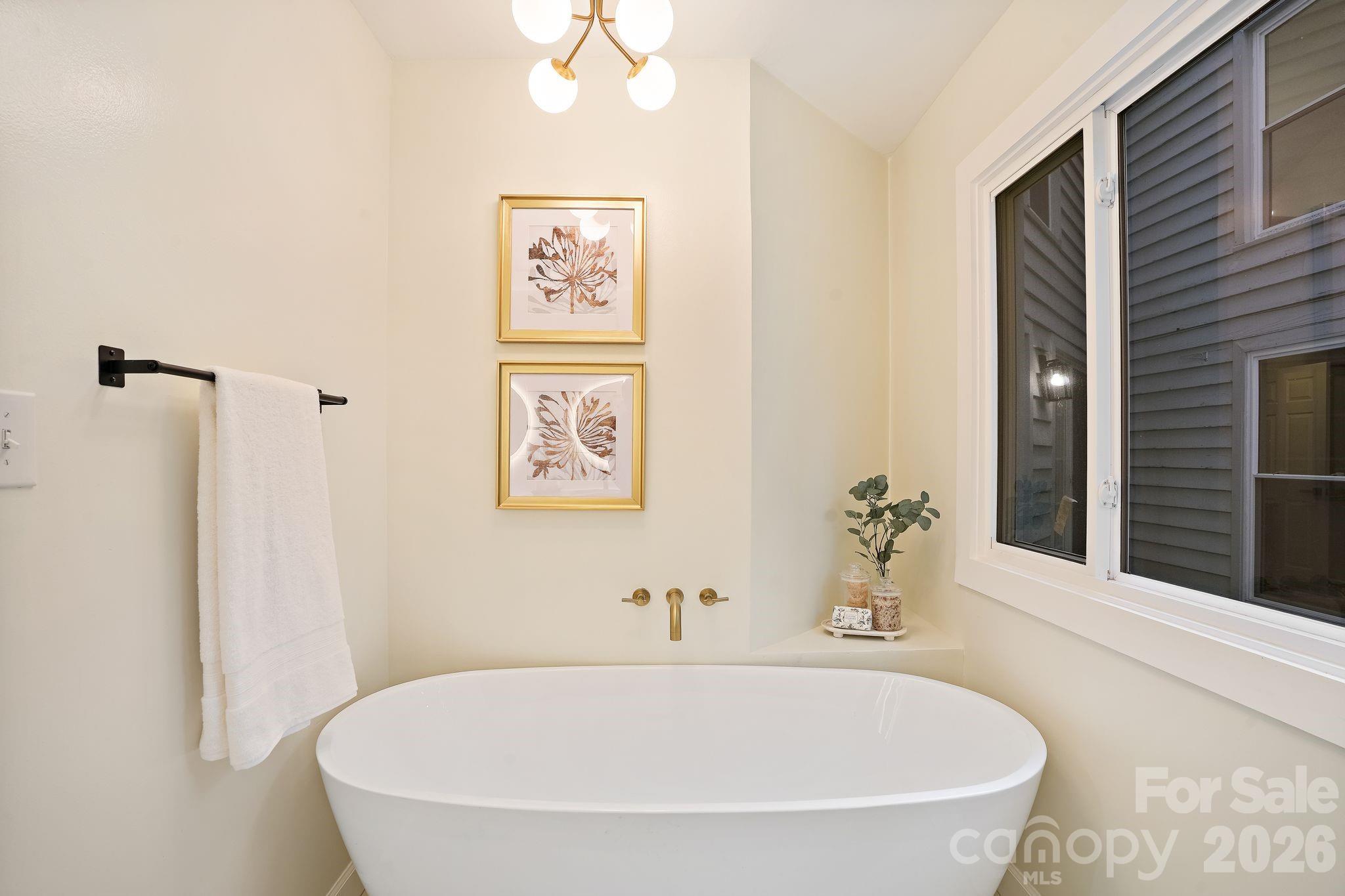 6301 Saddlebrook Court — Charlotte