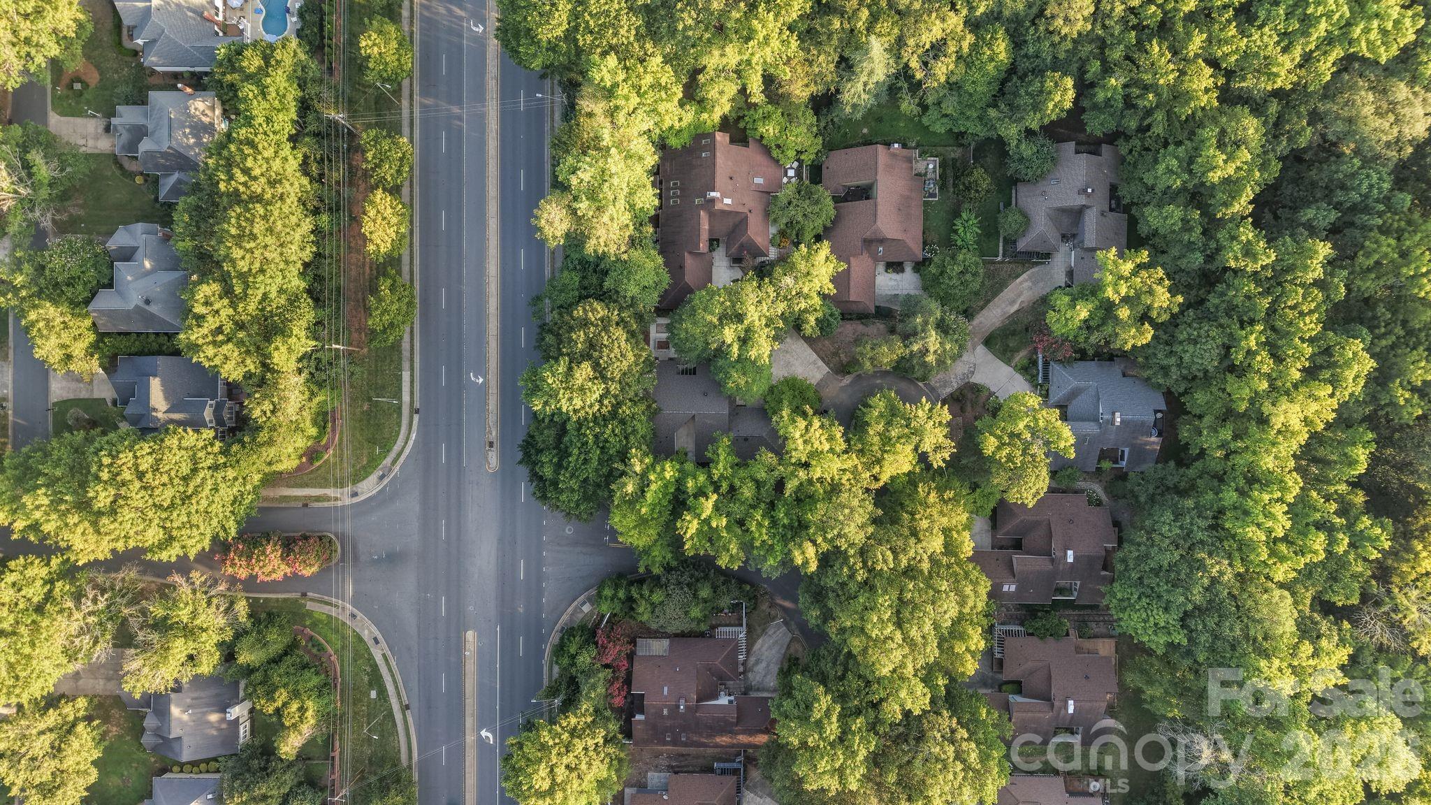 6301 Saddlebrook Court — Charlotte