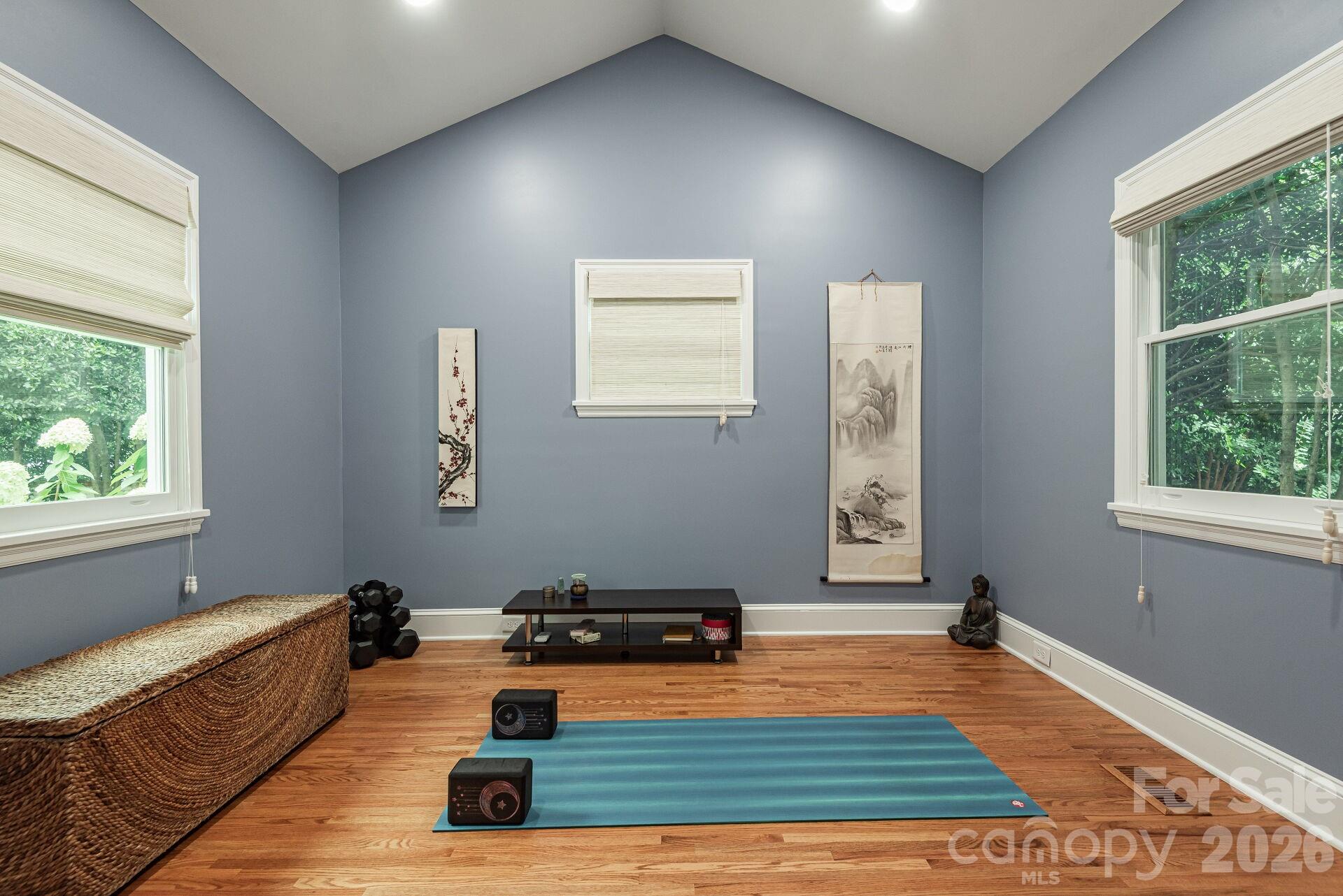 1101 Belgrave Place — Charlotte