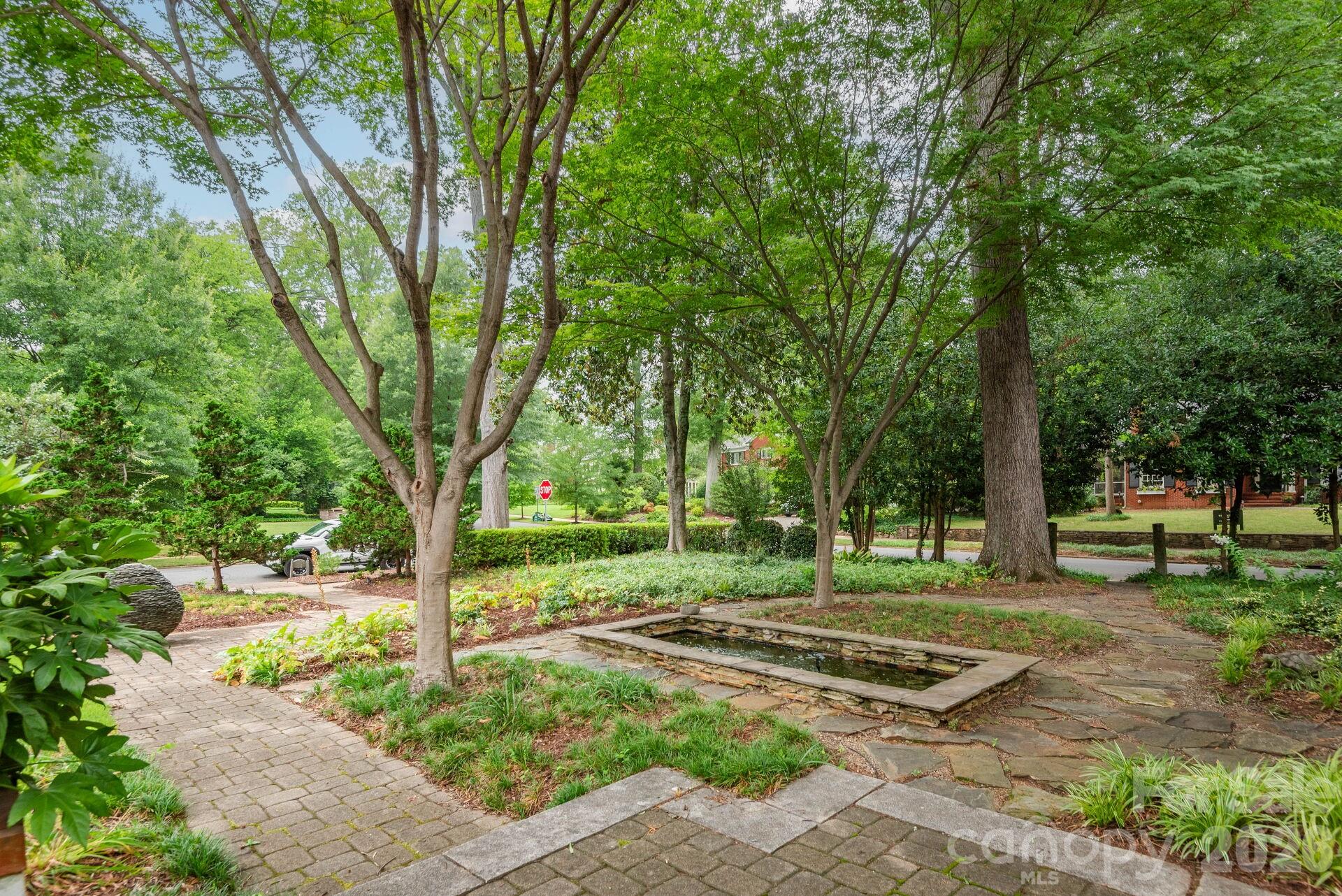 1101 Belgrave Place — Charlotte