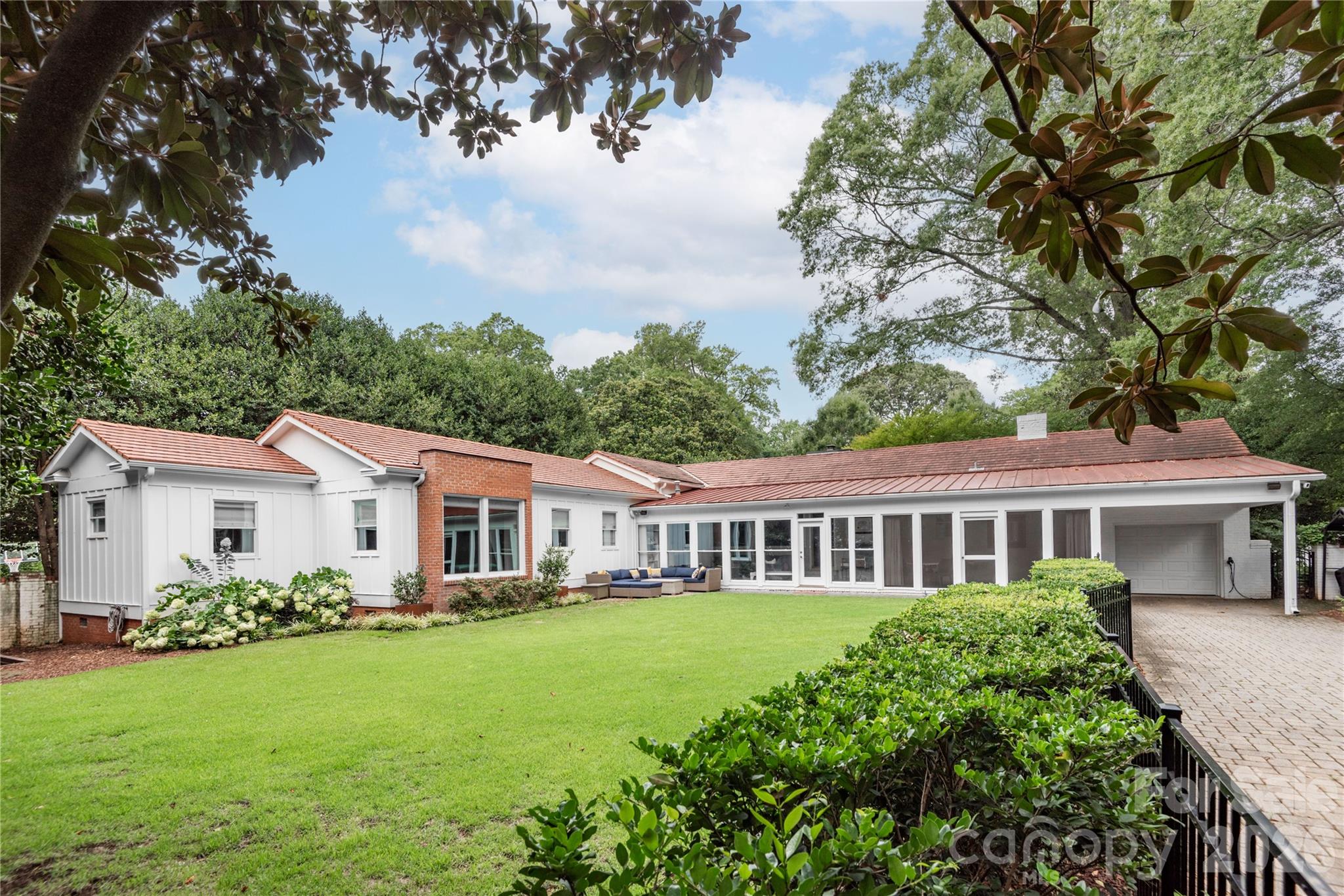 1101 Belgrave Place — Charlotte