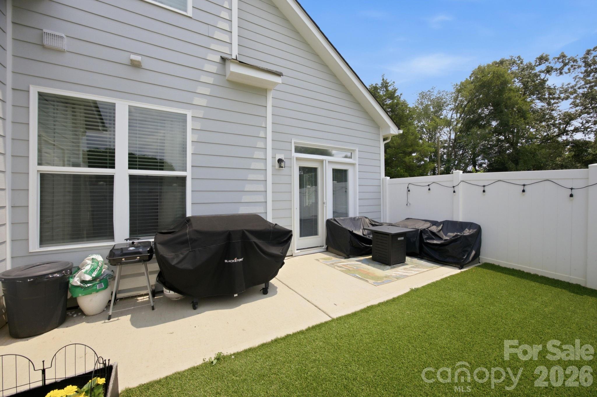 1101 Johns Walk Way — Belmont