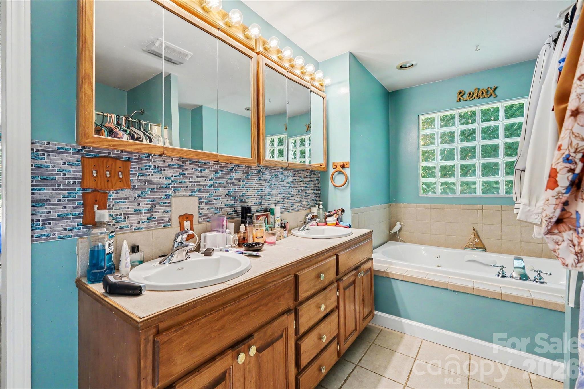 433 Foster Lake Road — Blacksburg