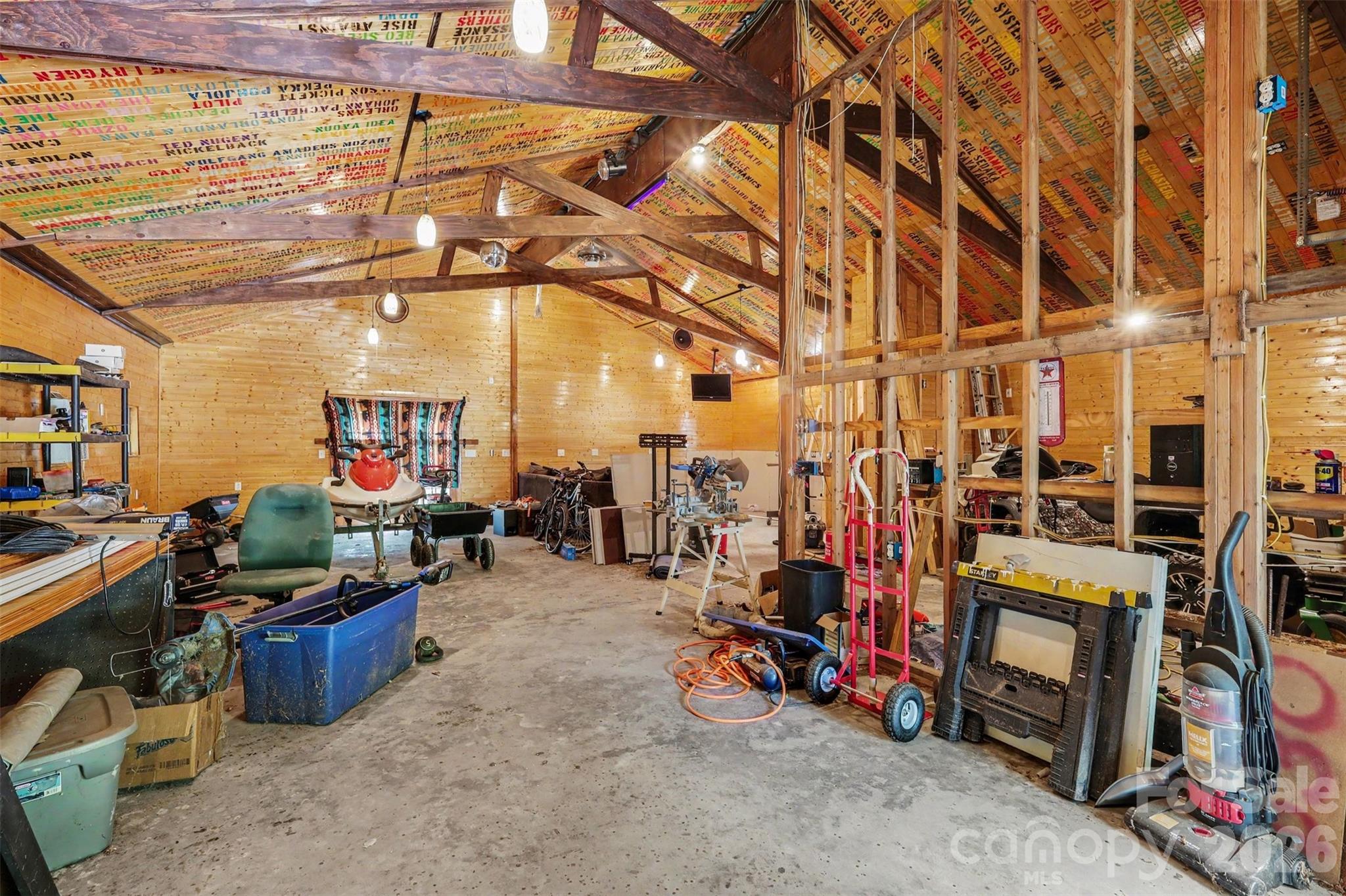 433 Foster Lake Road — Blacksburg