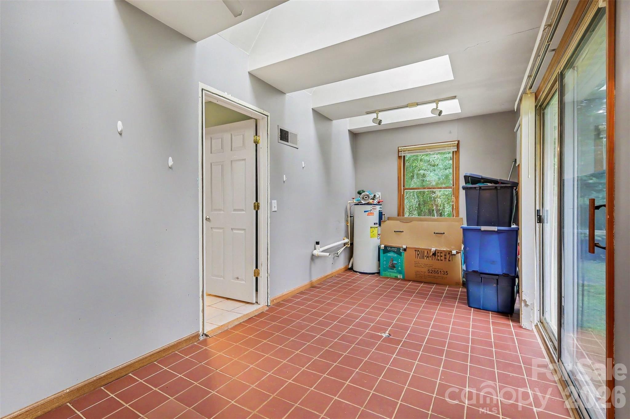 433 Foster Lake Road — Blacksburg
