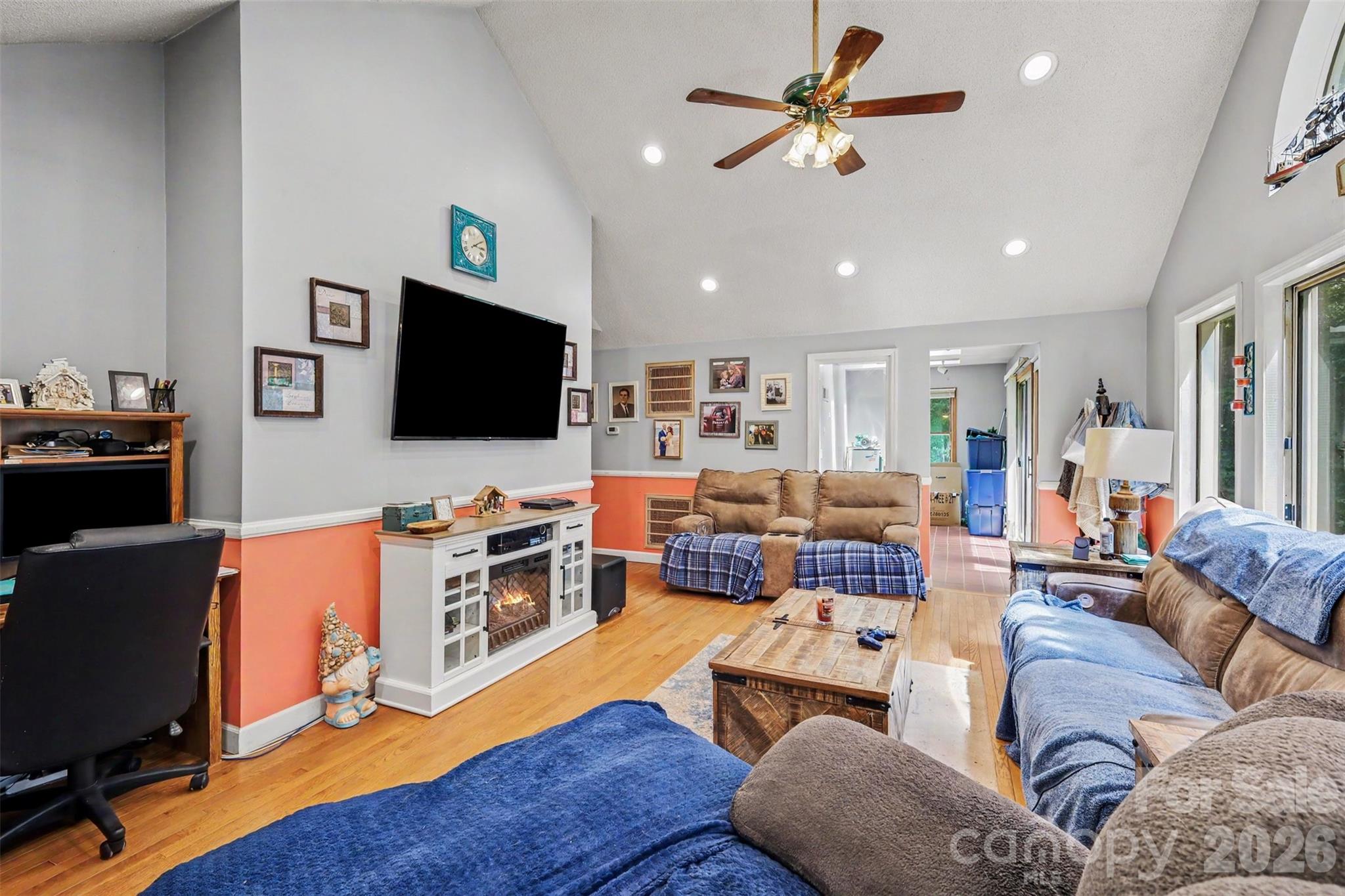 433 Foster Lake Road — Blacksburg
