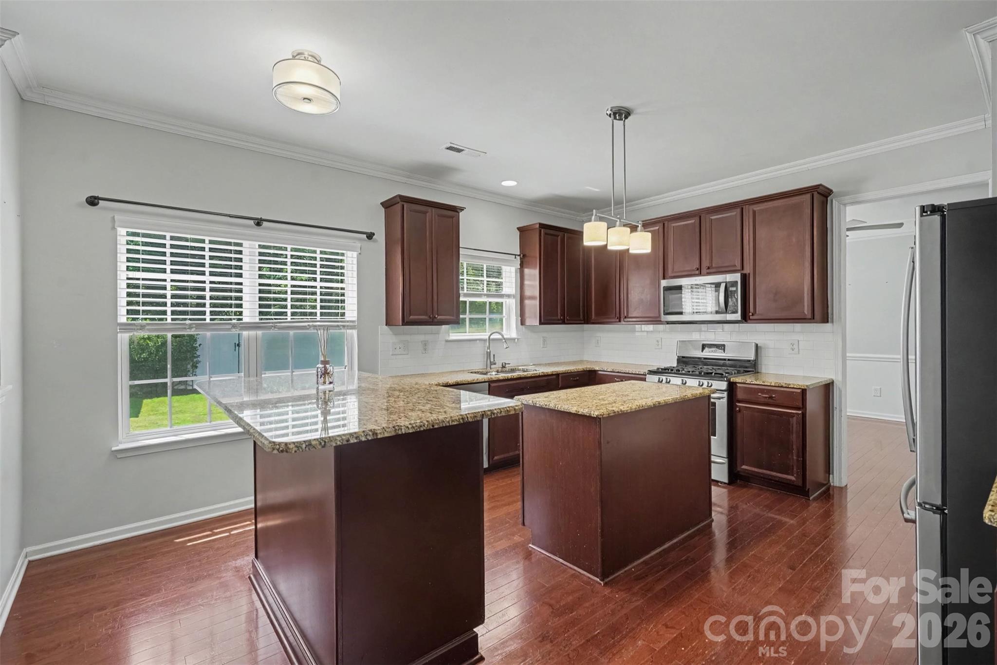 5813 Parkstone Drive — Matthews