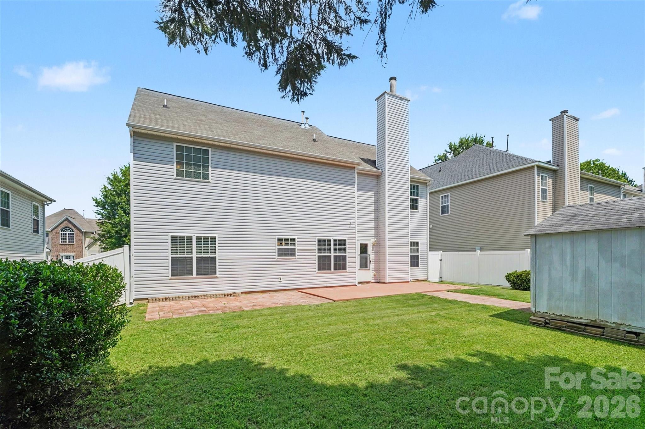 5813 Parkstone Drive — Matthews