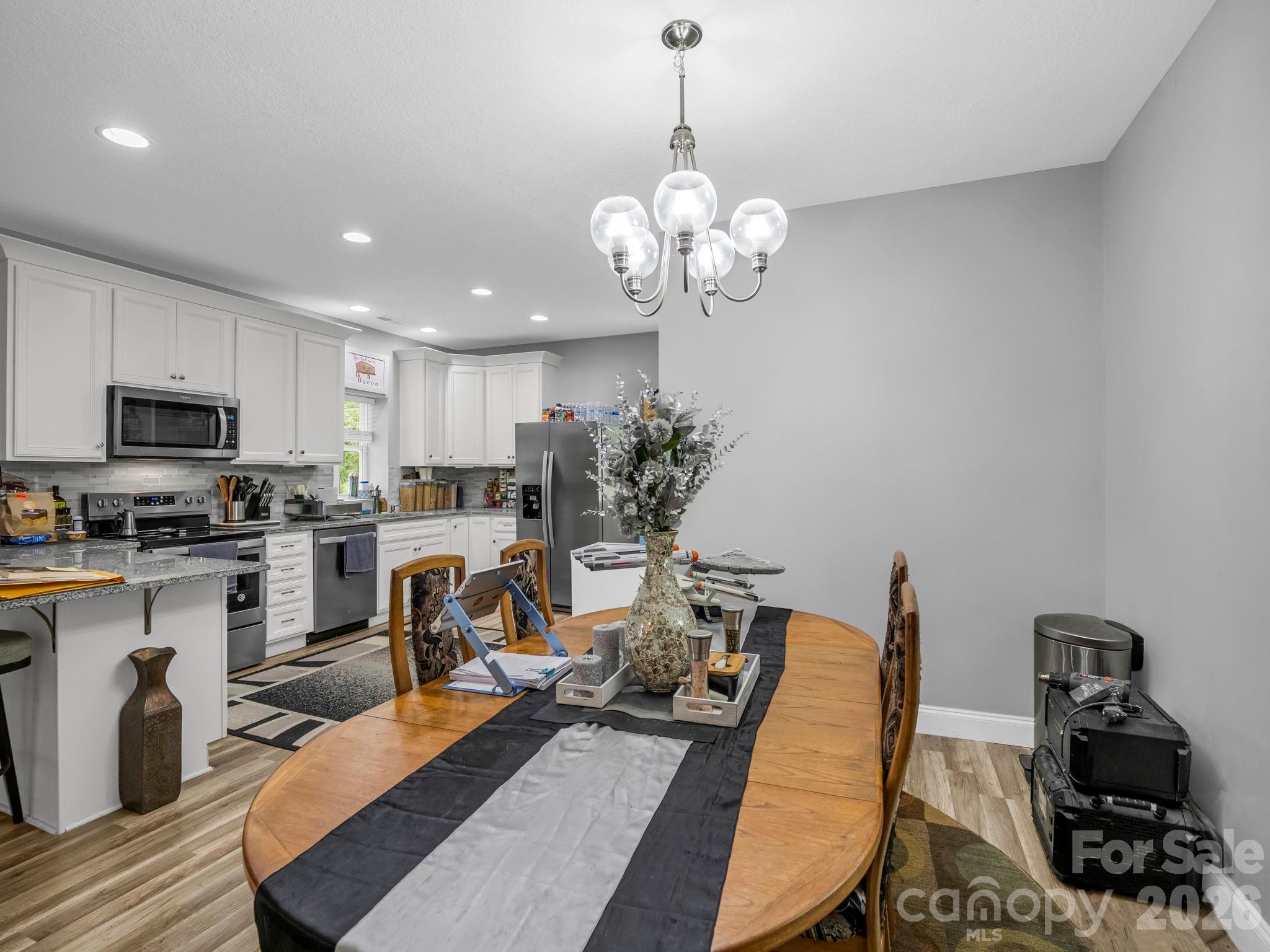 16 Starlight Drive — Black Mountain
