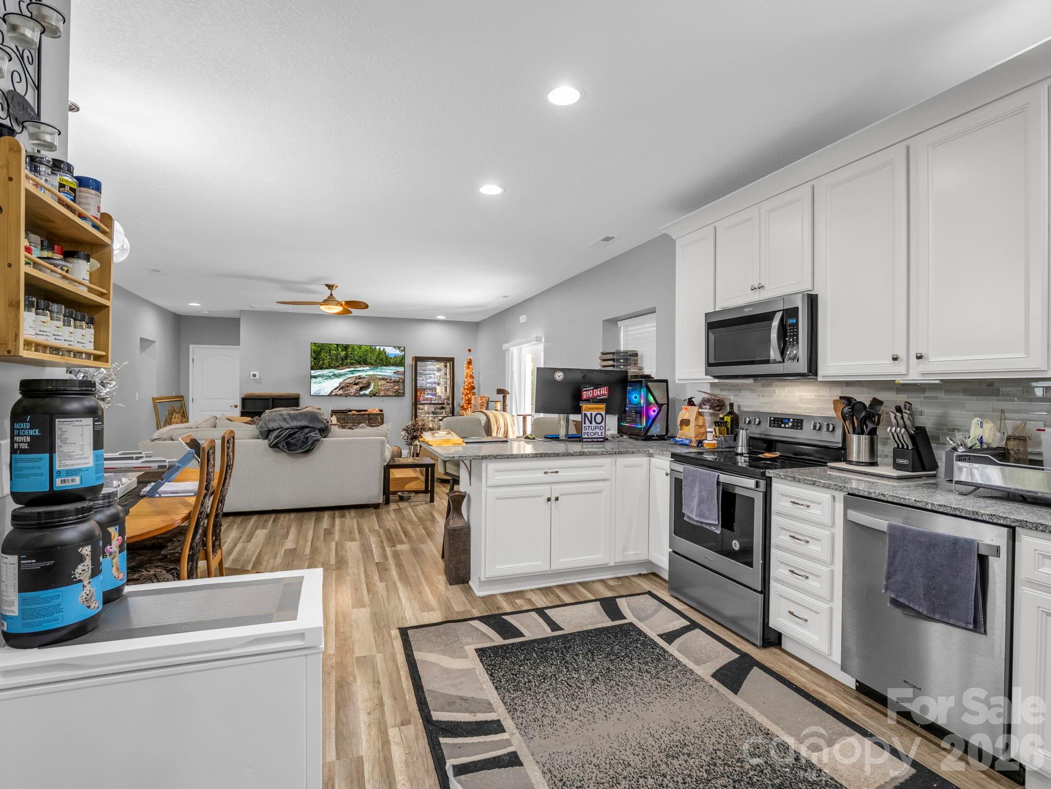16 Starlight Drive — Black Mountain