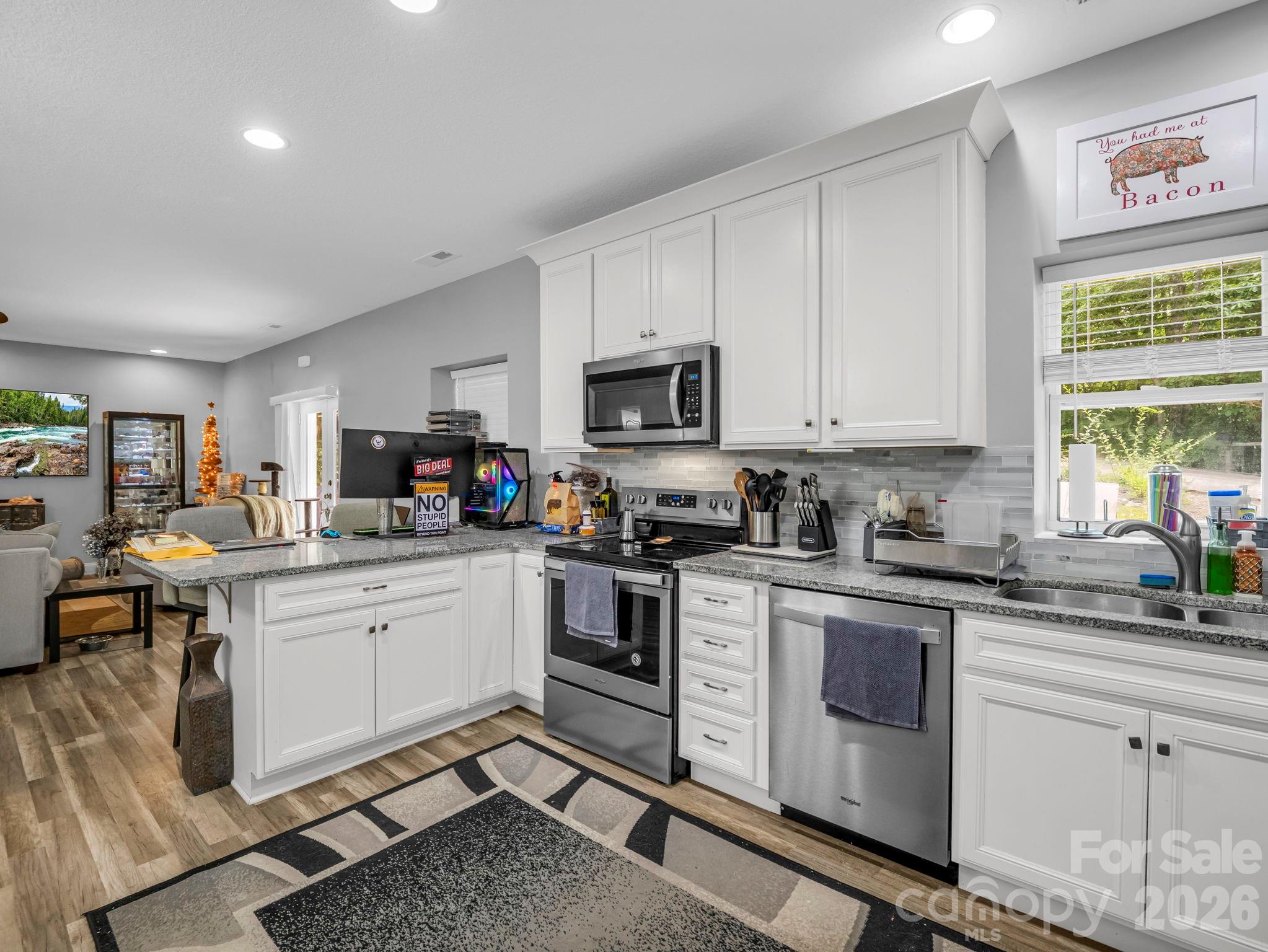 16 Starlight Drive — Black Mountain