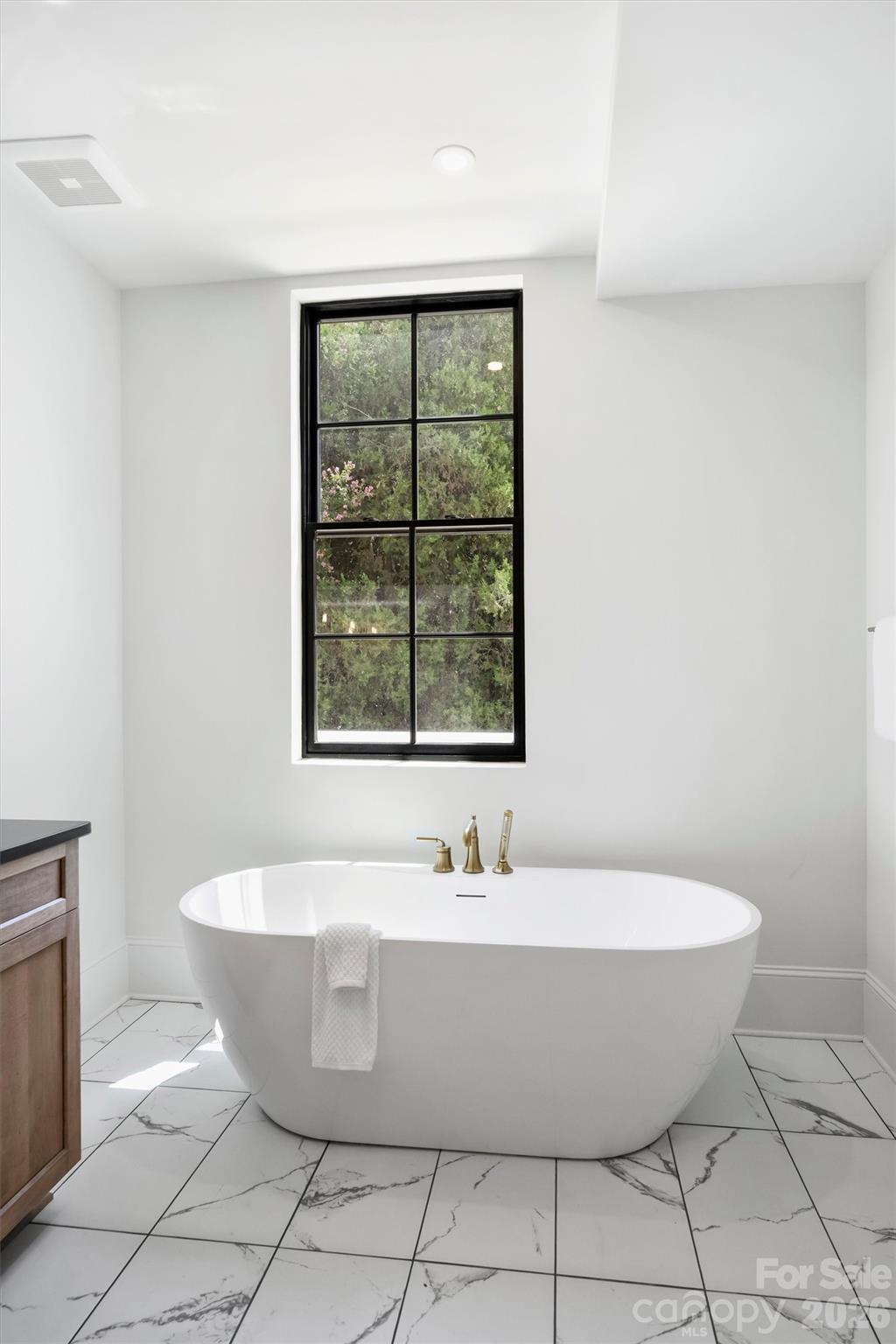 409 Queens Road #204 — Charlotte
