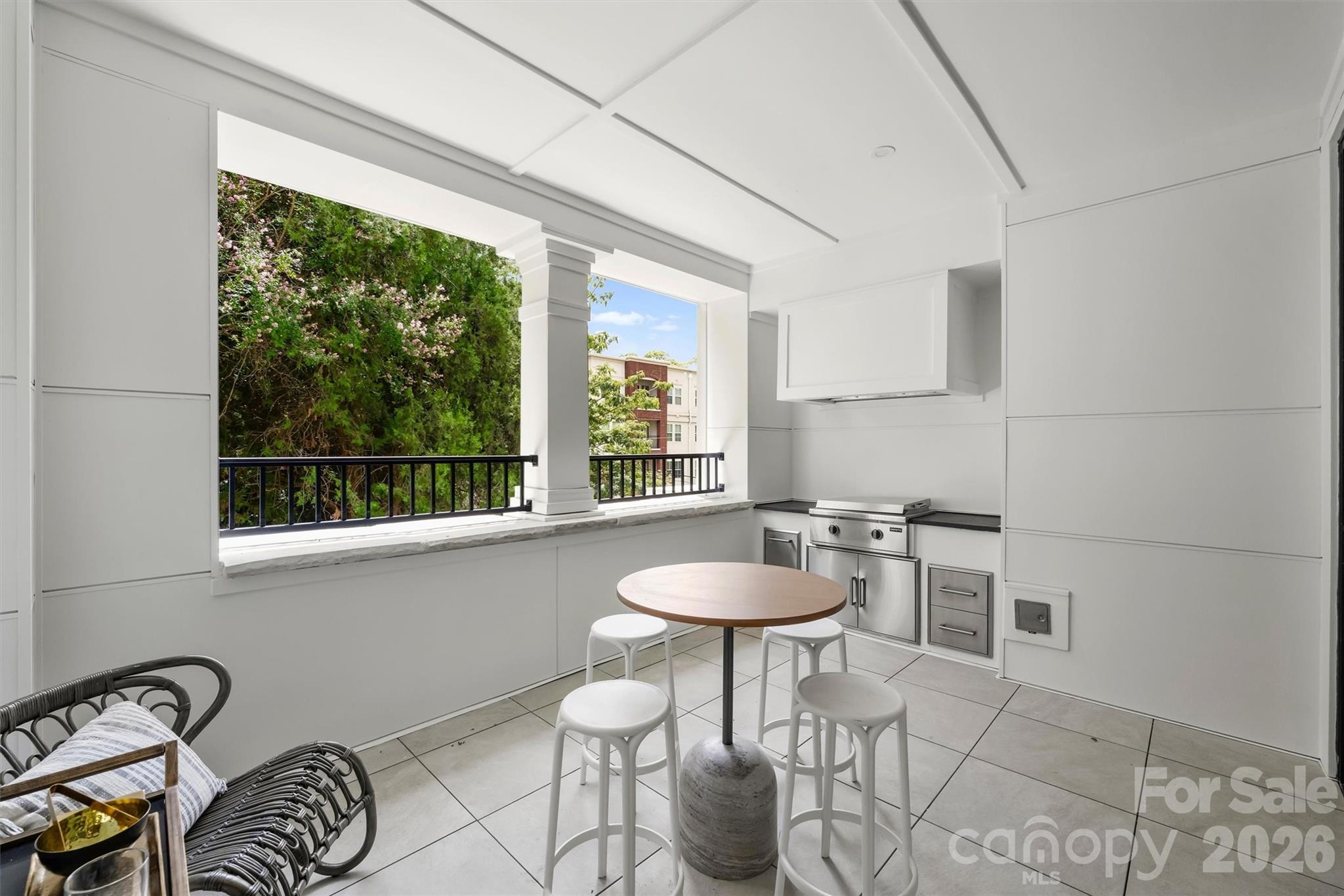 409 Queens Road #204 — Charlotte