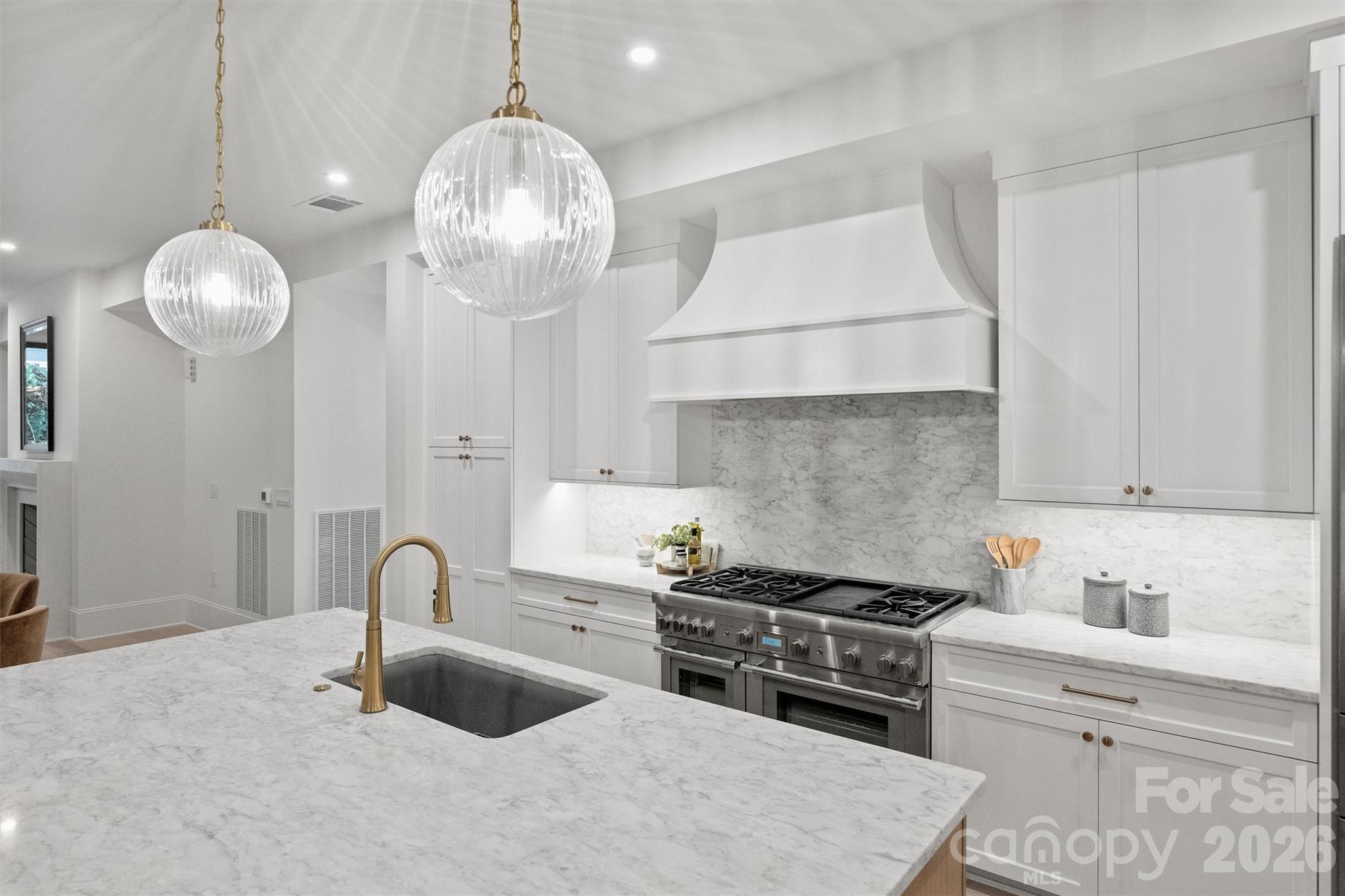 409 Queens Road #204 — Charlotte