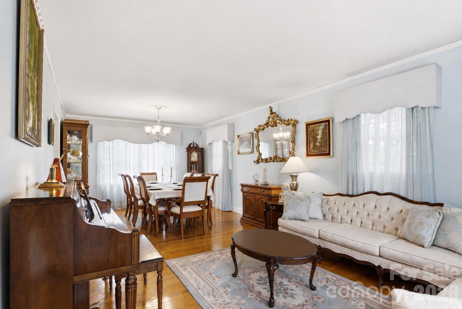 1287 Queensgate Street — Gastonia