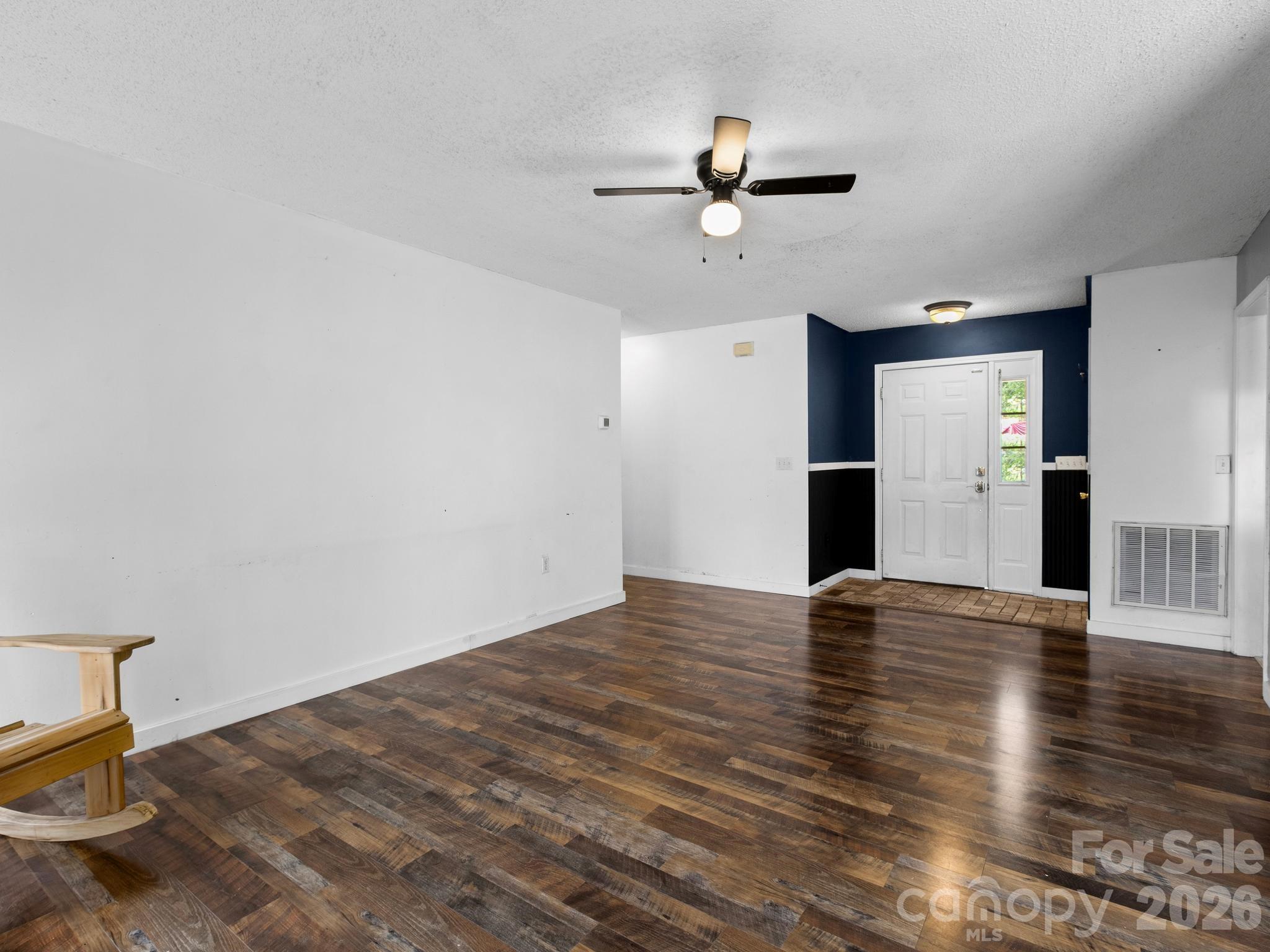 11 Cathy Court — Hendersonville
