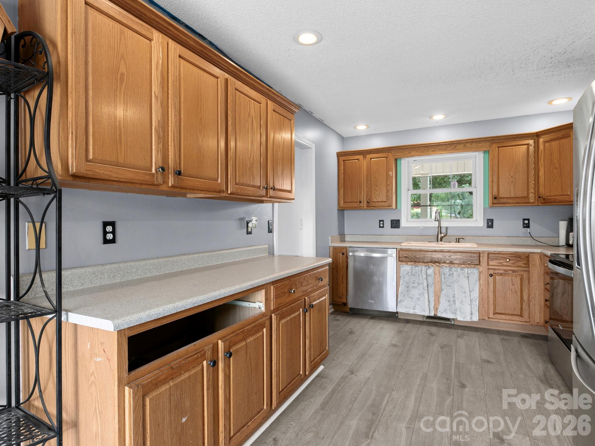 11 Cathy Court — Hendersonville