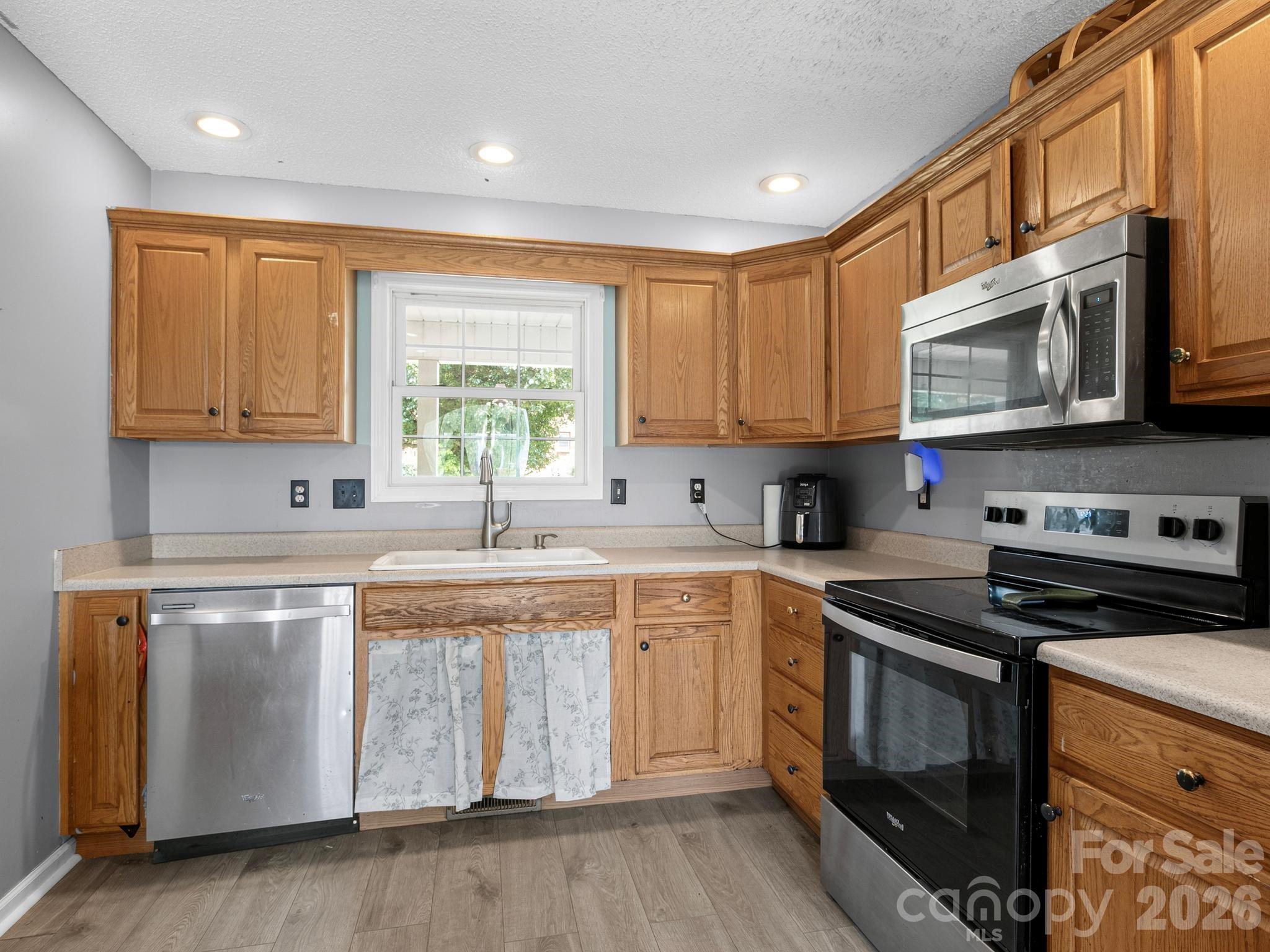 11 Cathy Court — Hendersonville