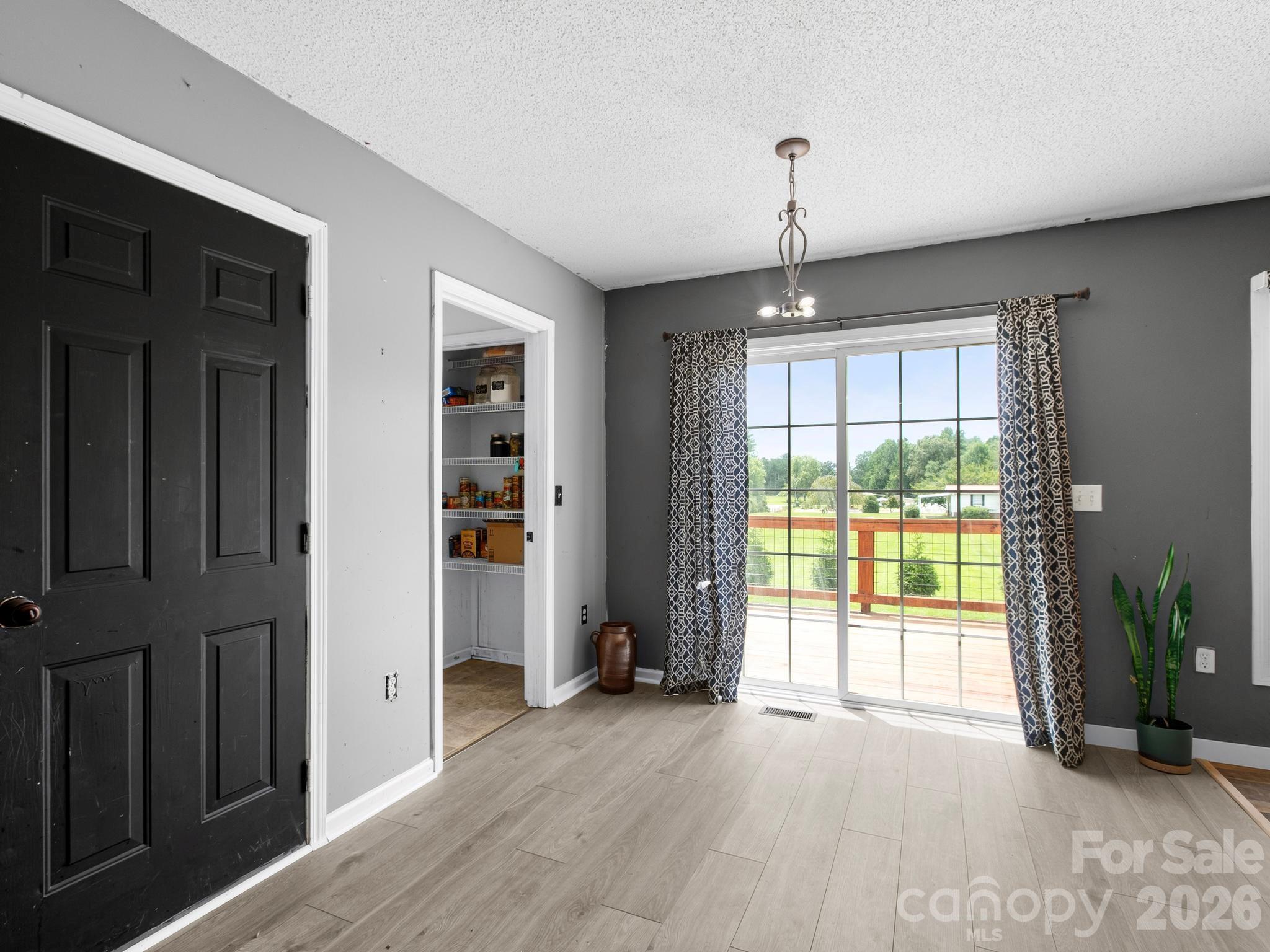 11 Cathy Court — Hendersonville