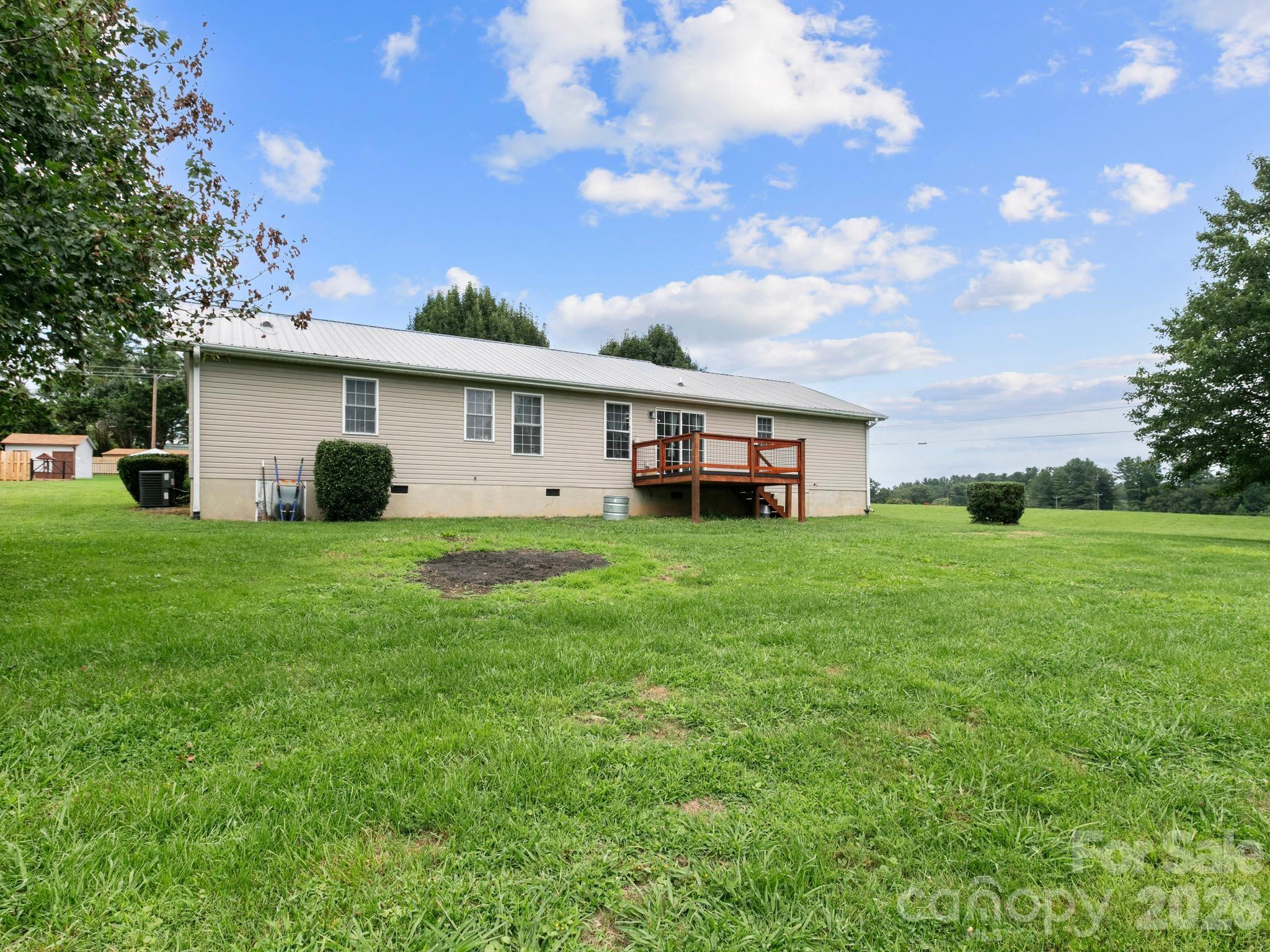 11 Cathy Court — Hendersonville