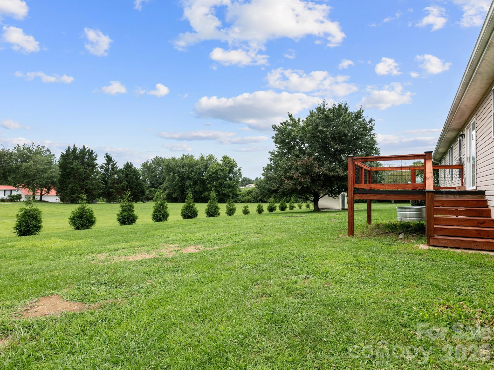 11 Cathy Court — Hendersonville