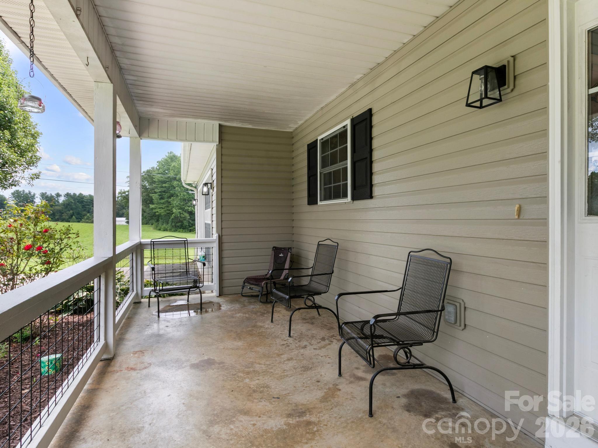11 Cathy Court — Hendersonville
