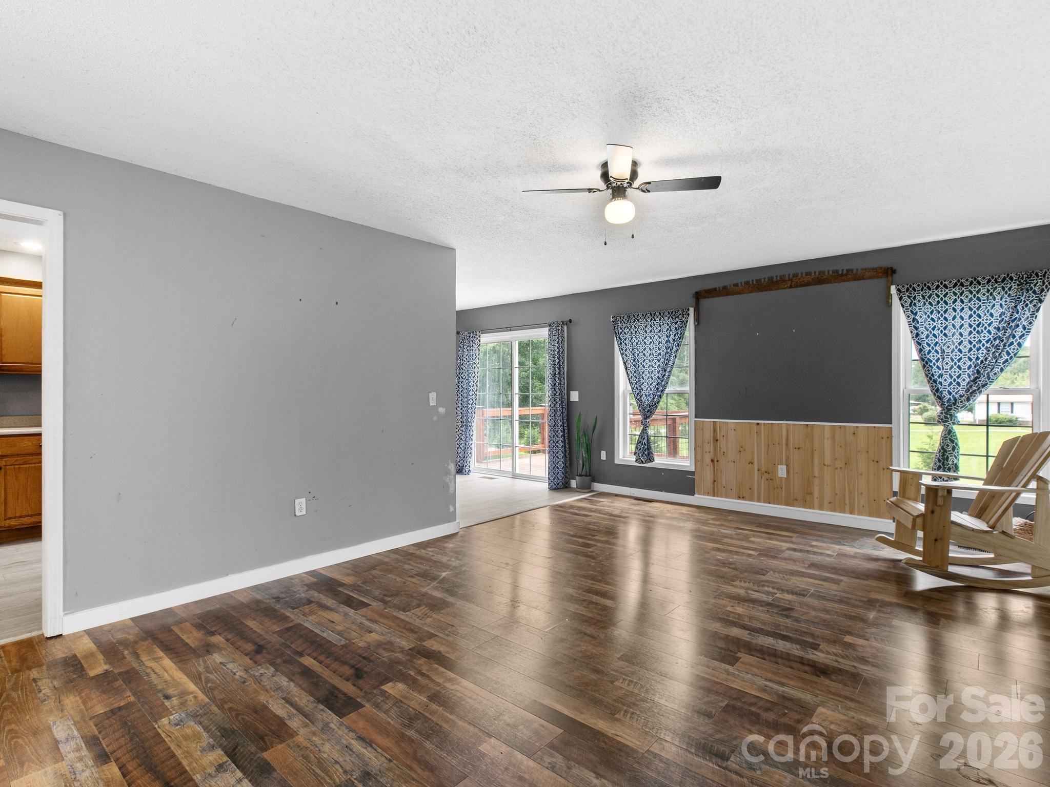 11 Cathy Court — Hendersonville