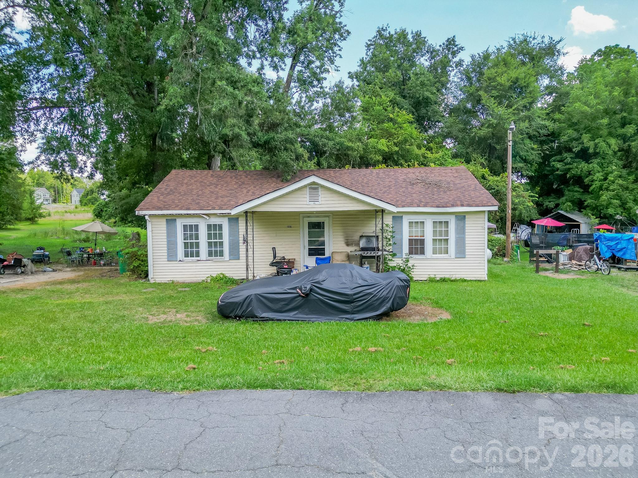 2223 Mingus Cabin Lane — Charlotte
