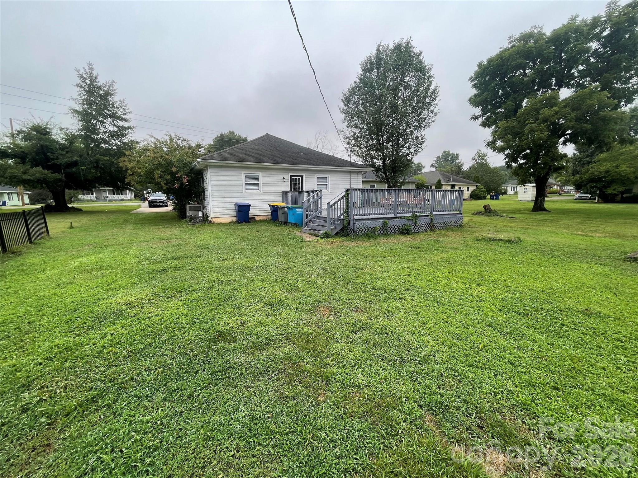 1624 Perfection Avenue — Belmont