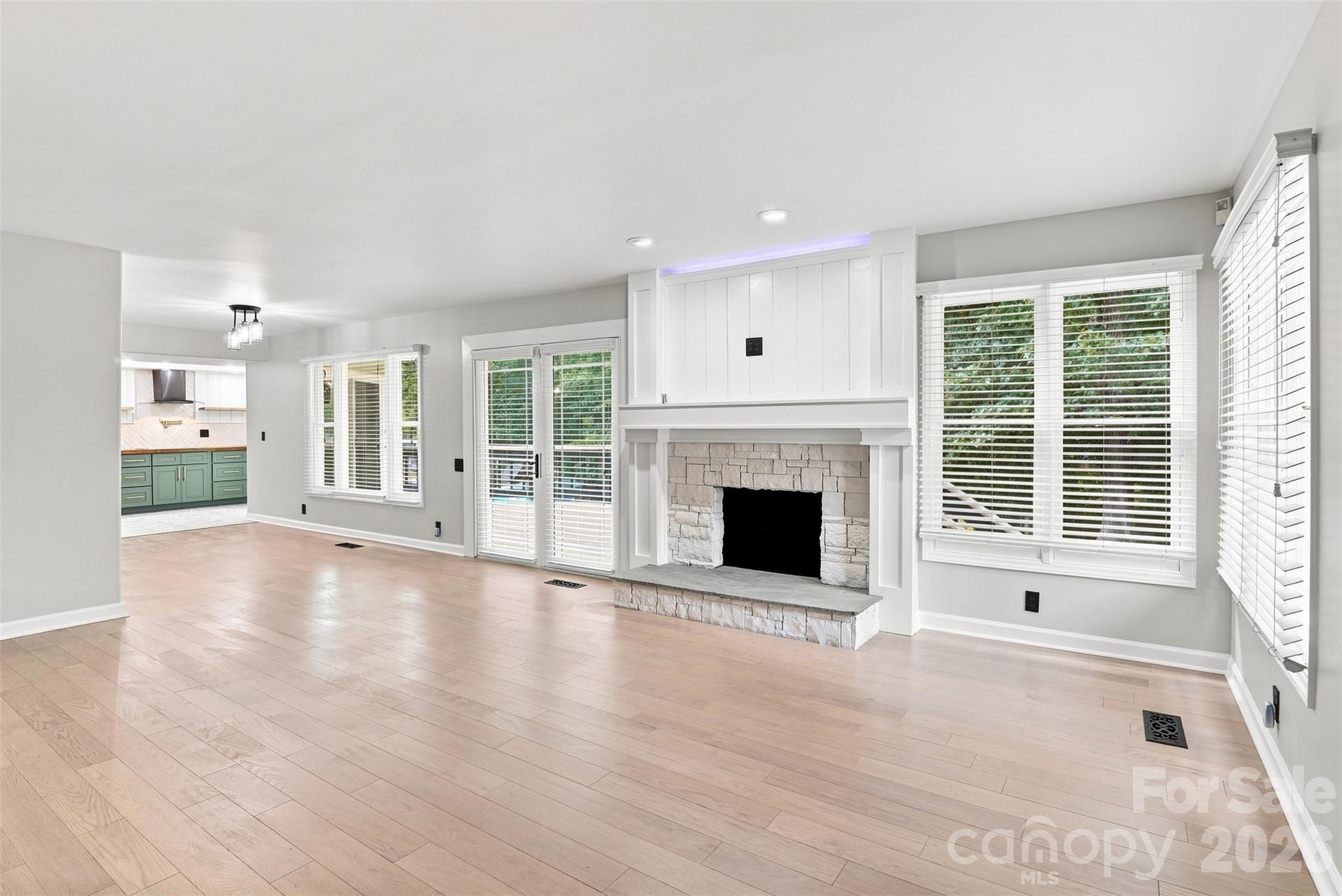 8909 Abberley Court — Huntersville
