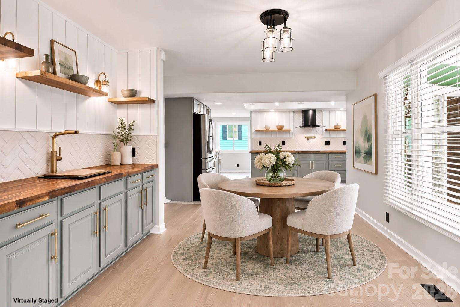 8909 Abberley Court — Huntersville