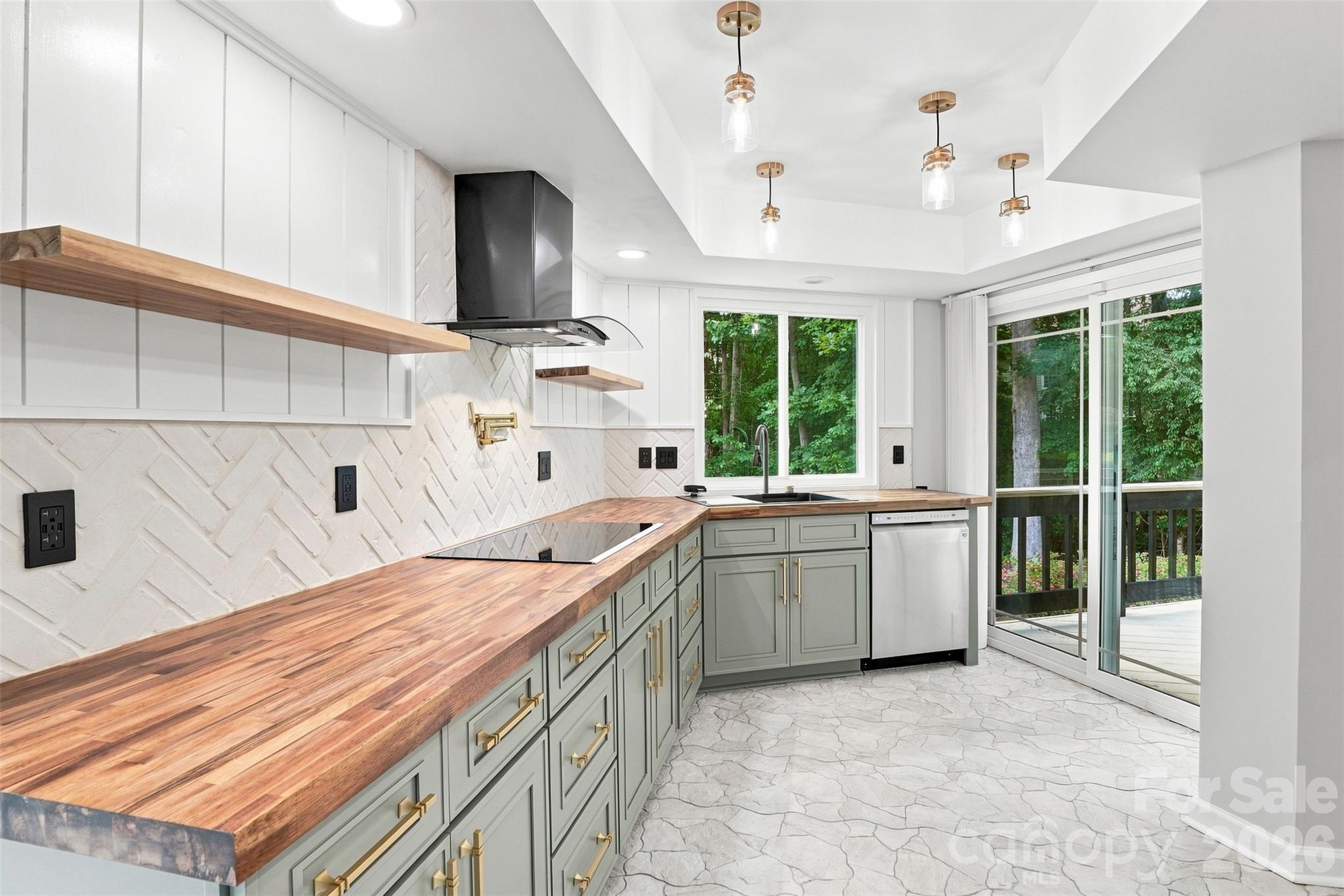 8909 Abberley Court — Huntersville
