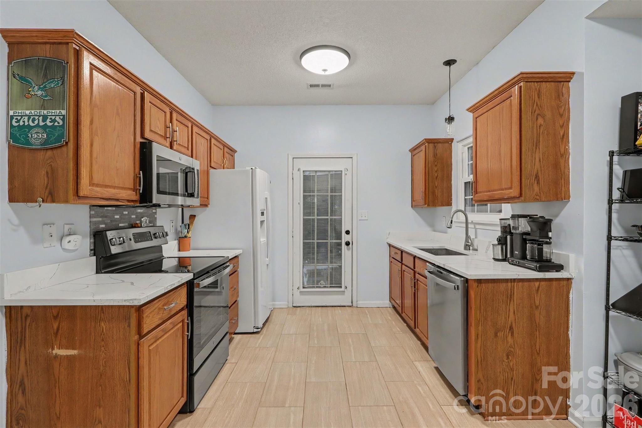 12021 Mourning Dove Lane — Charlotte