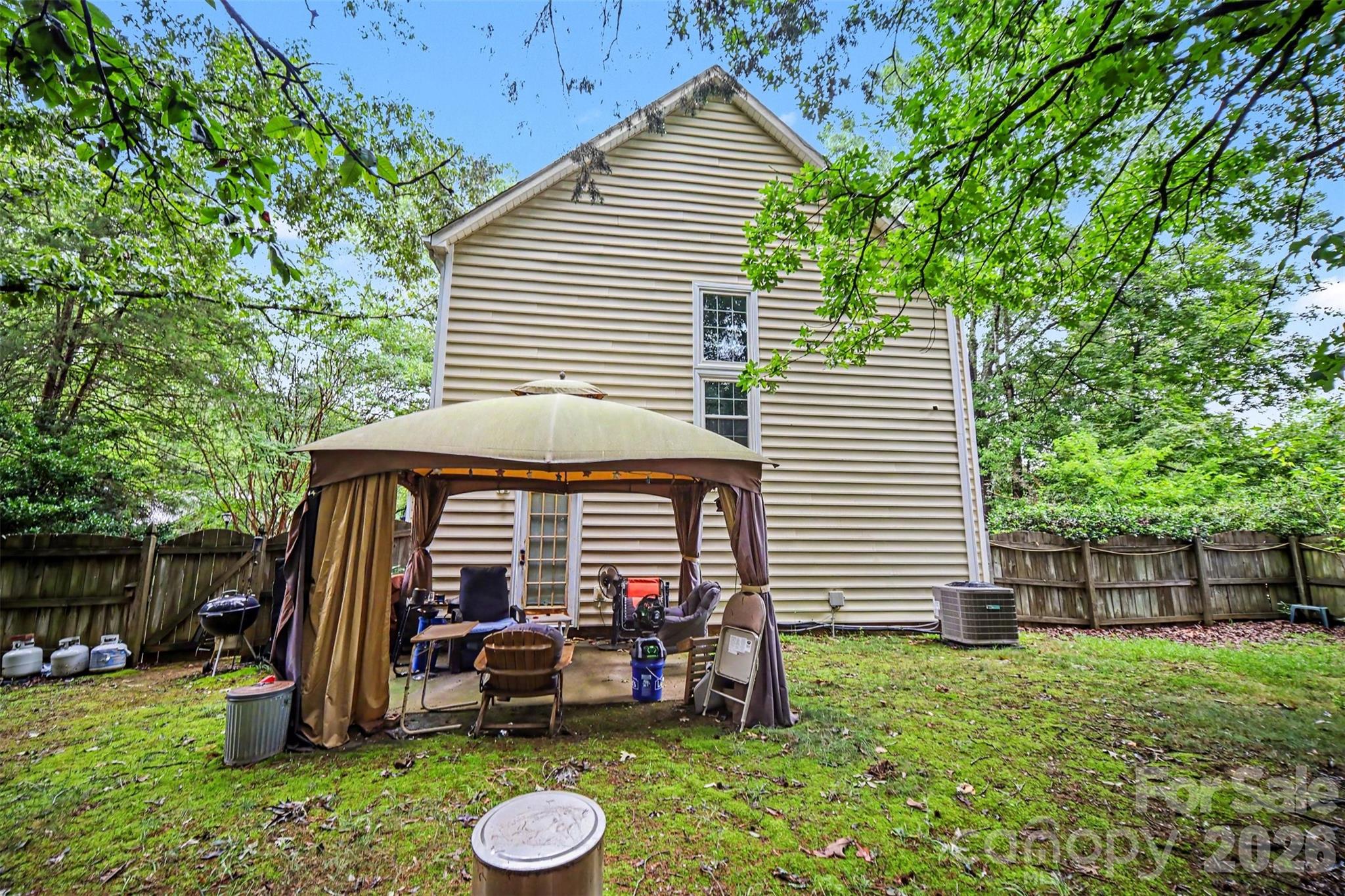12021 Mourning Dove Lane — Charlotte