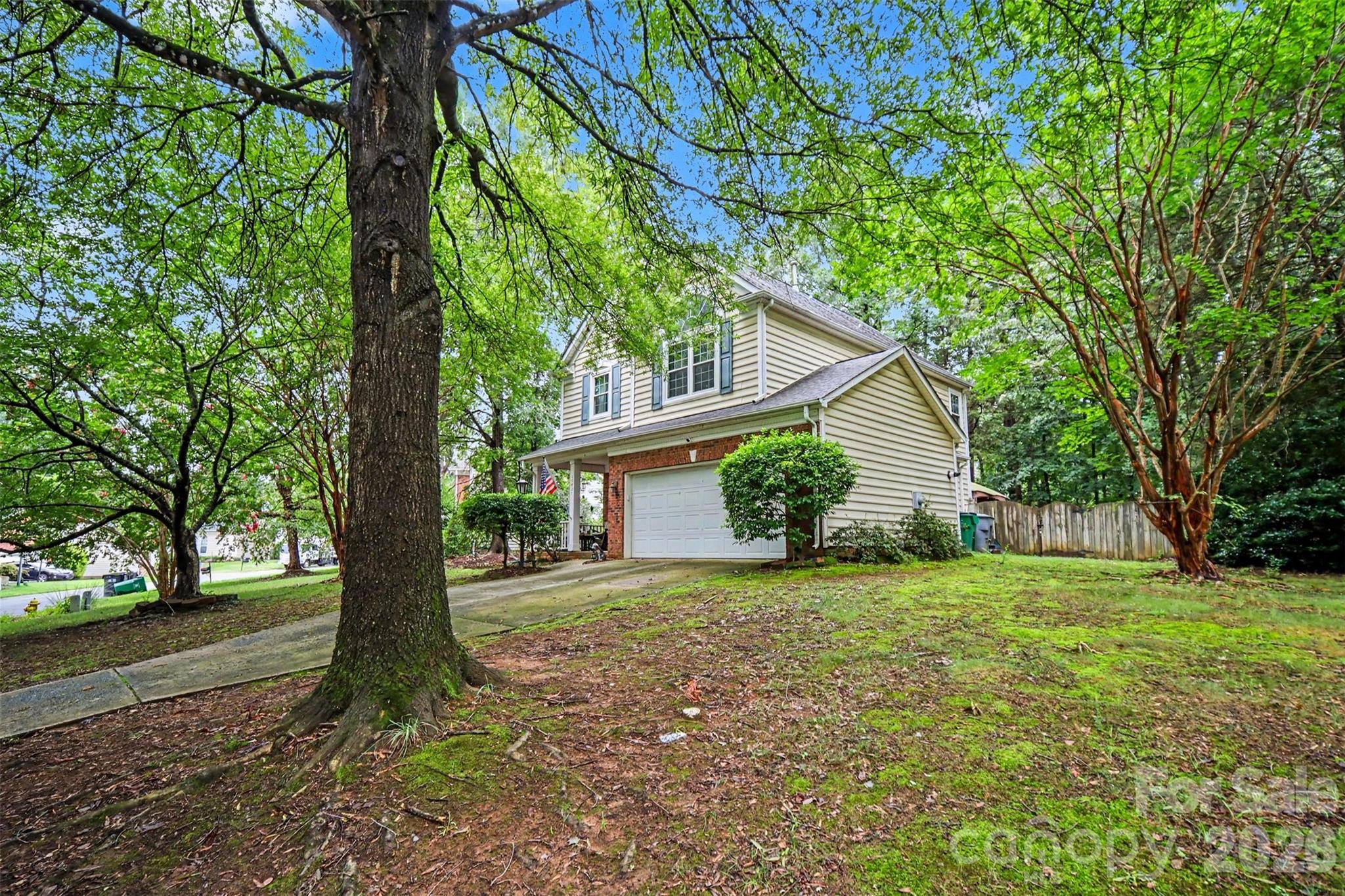 12021 Mourning Dove Lane — Charlotte
