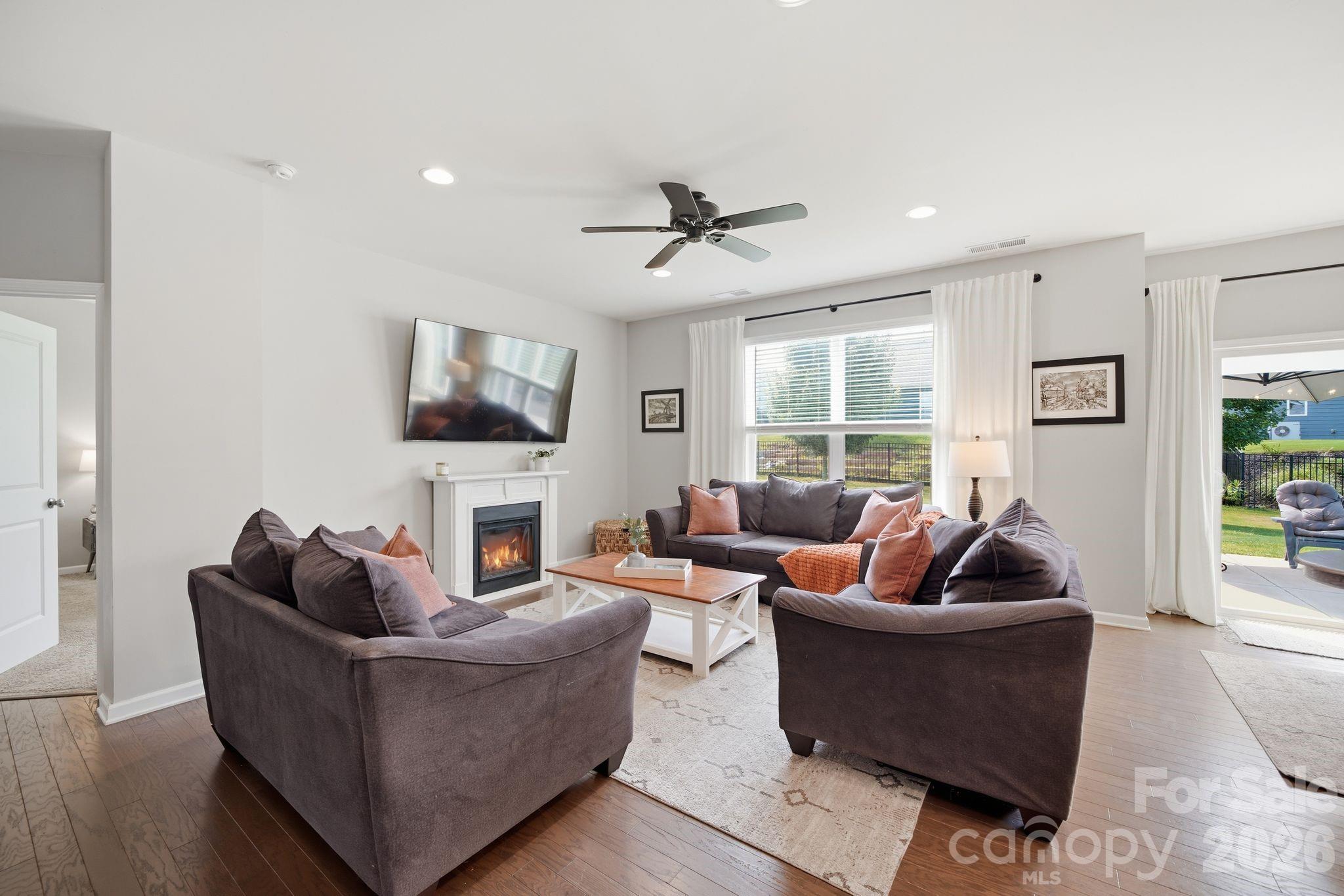 6260 Swanport Road — Lancaster