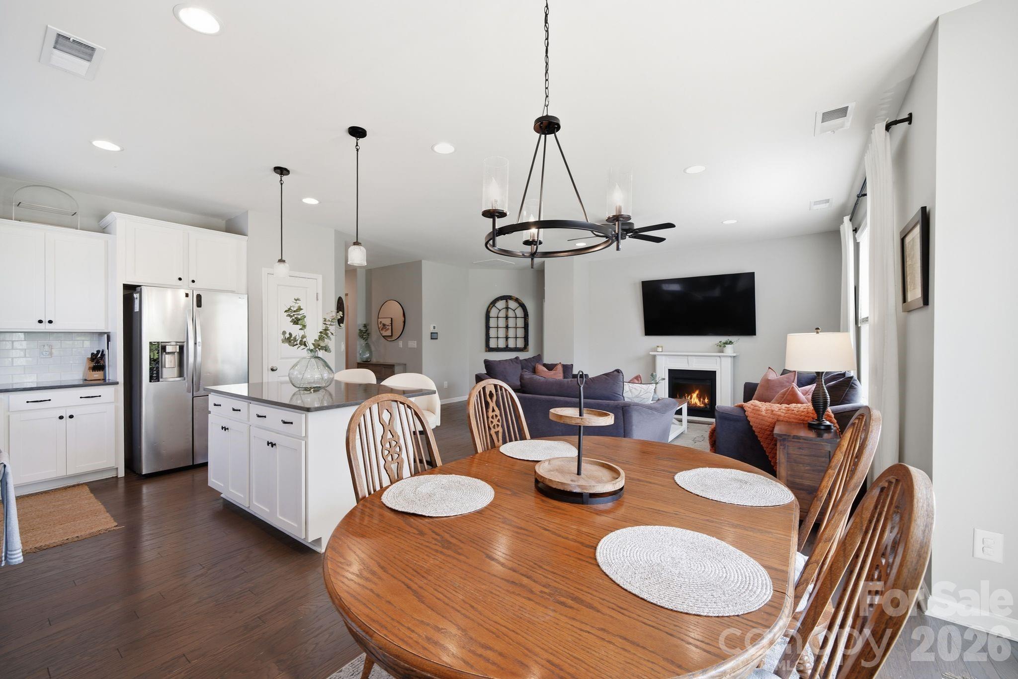 6260 Swanport Road — Lancaster