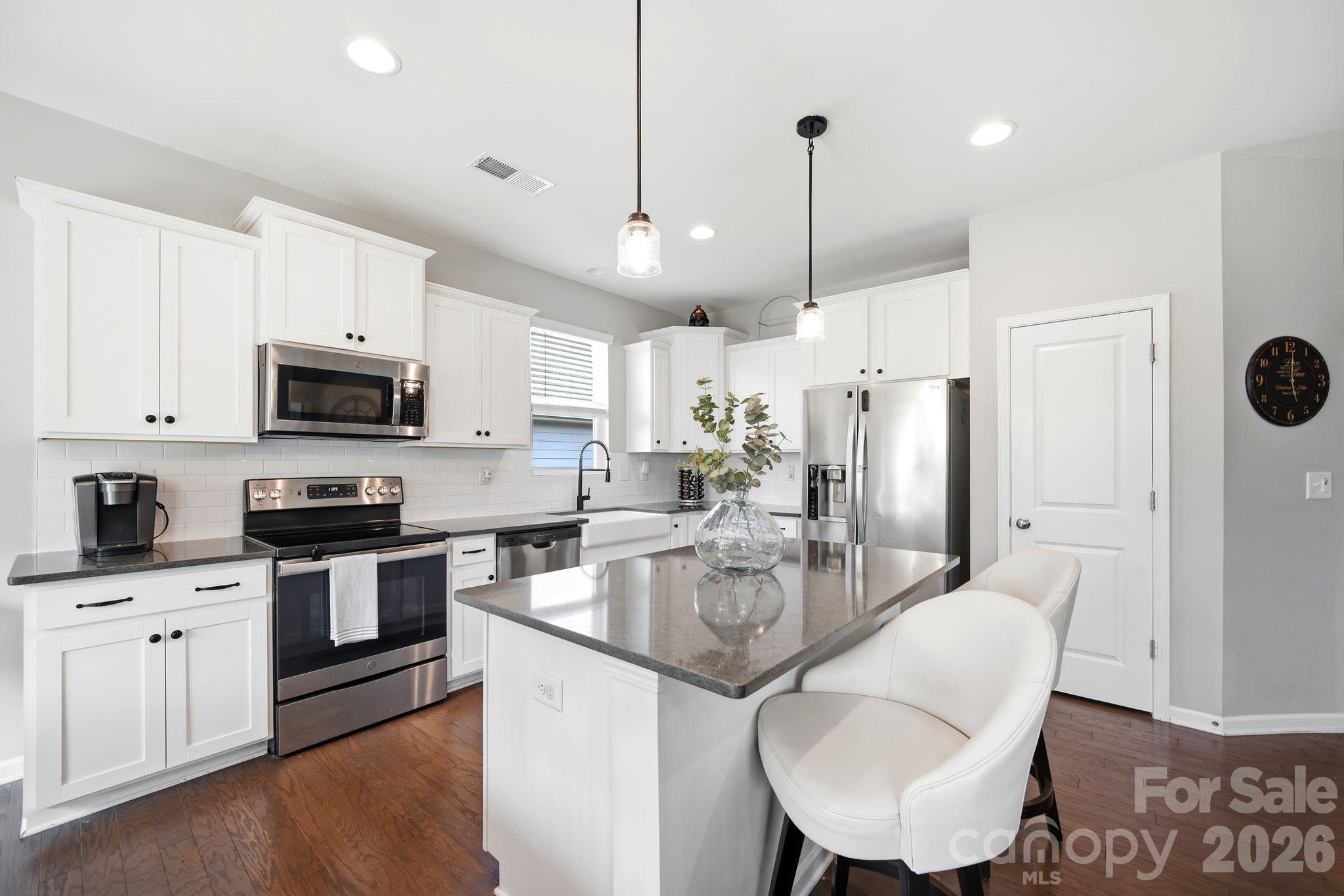 6260 Swanport Road — Lancaster