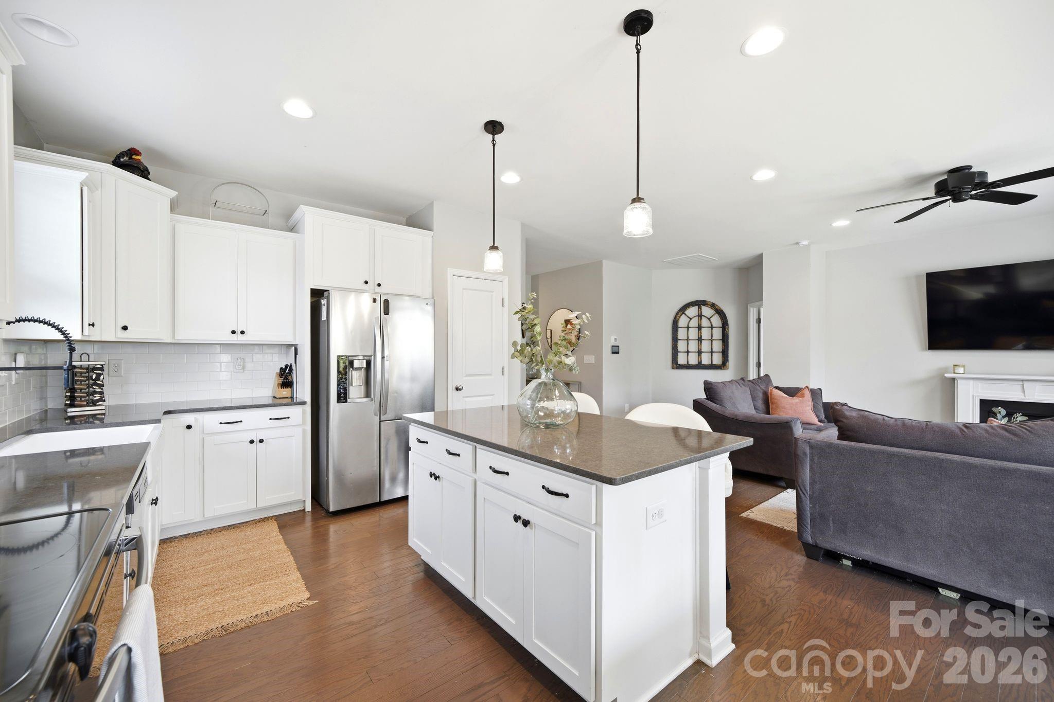 6260 Swanport Road — Lancaster