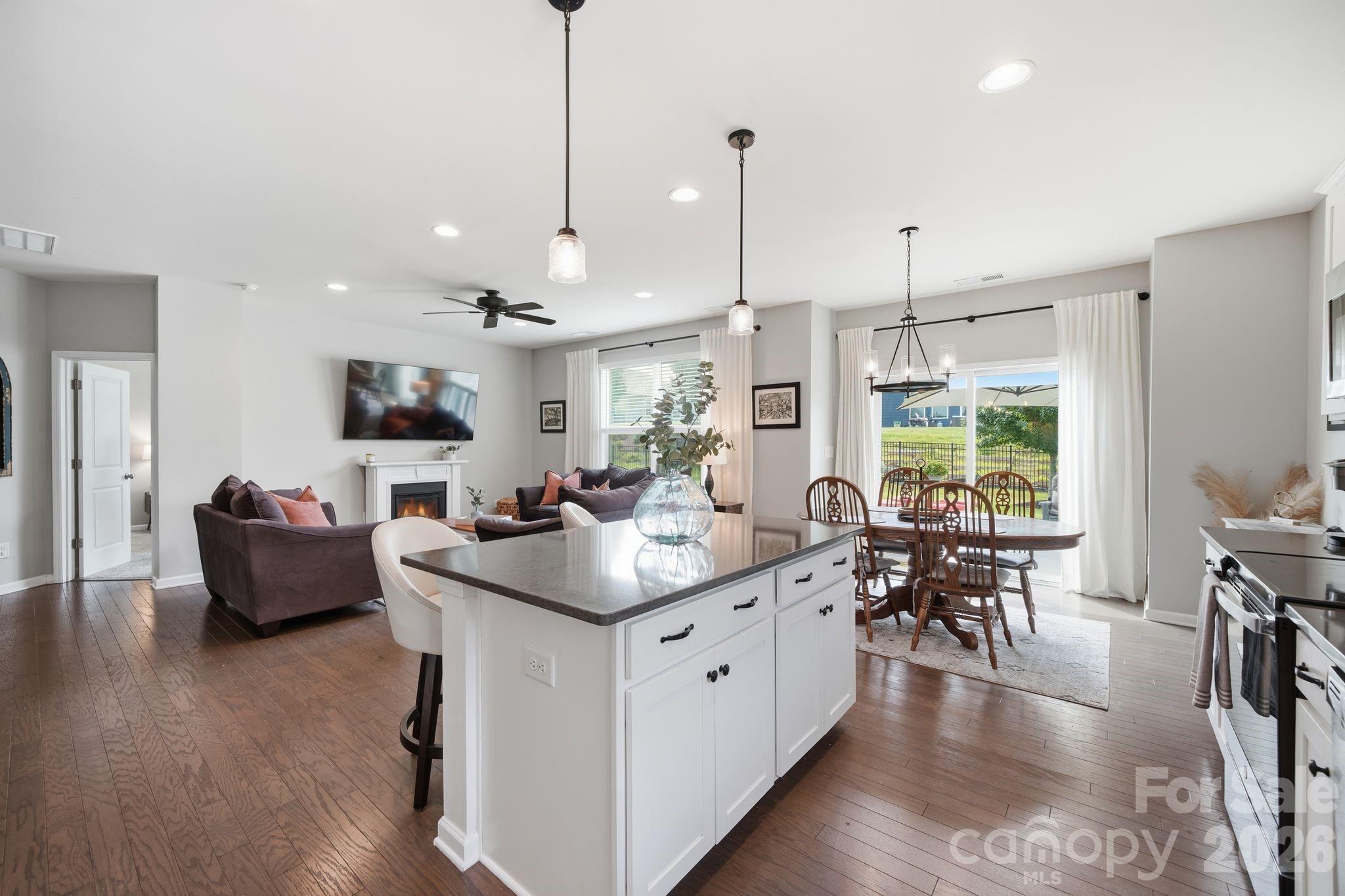 6260 Swanport Road — Lancaster