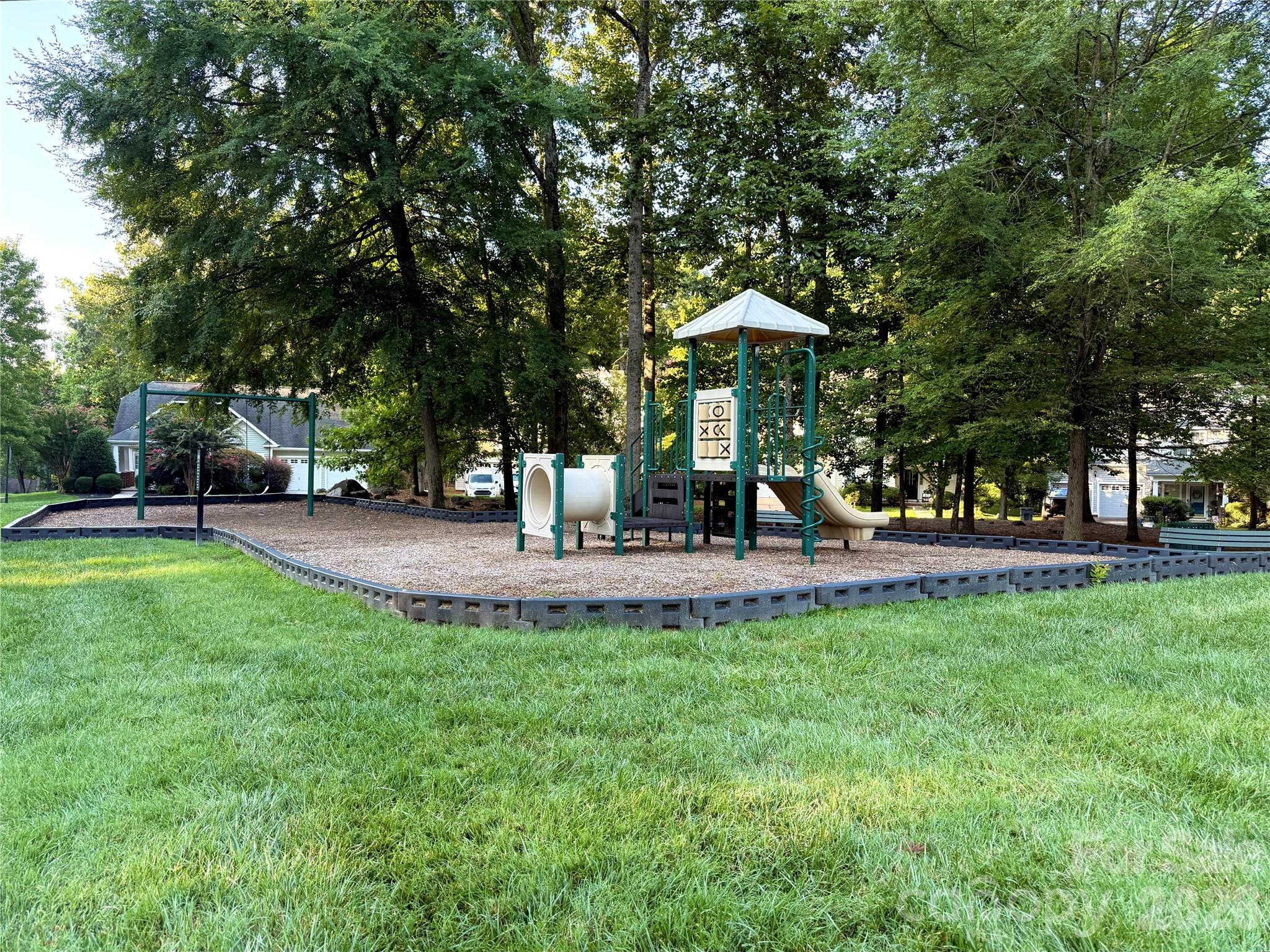 9610 Corbett Square Lane — Charlotte